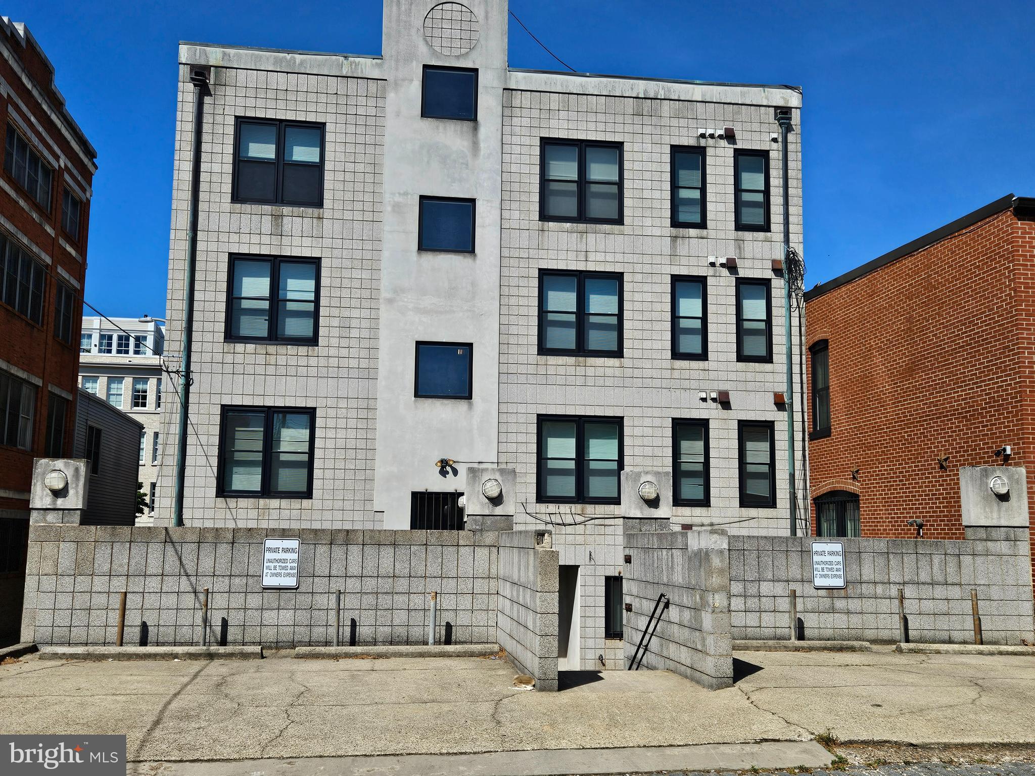 H STREET CORRIDOR - Residential Lease