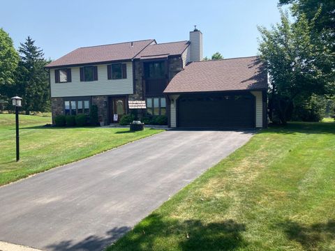 Homes For Sale - 20 Averstone Court<br/> Bucks County, SOUTHAMPTON, PA 18966