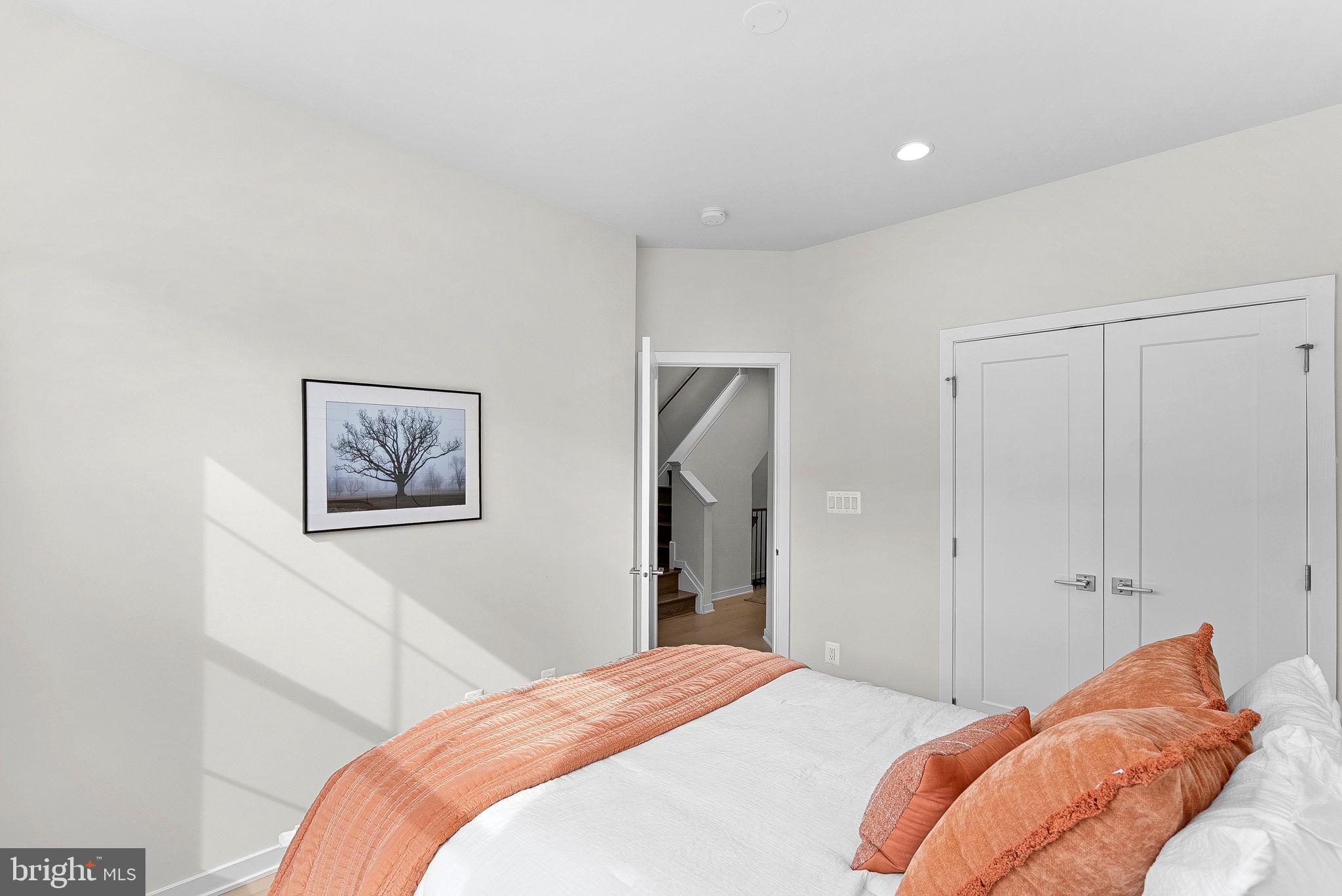 METRO WALK AT MOOREFIELD STATION - Residential