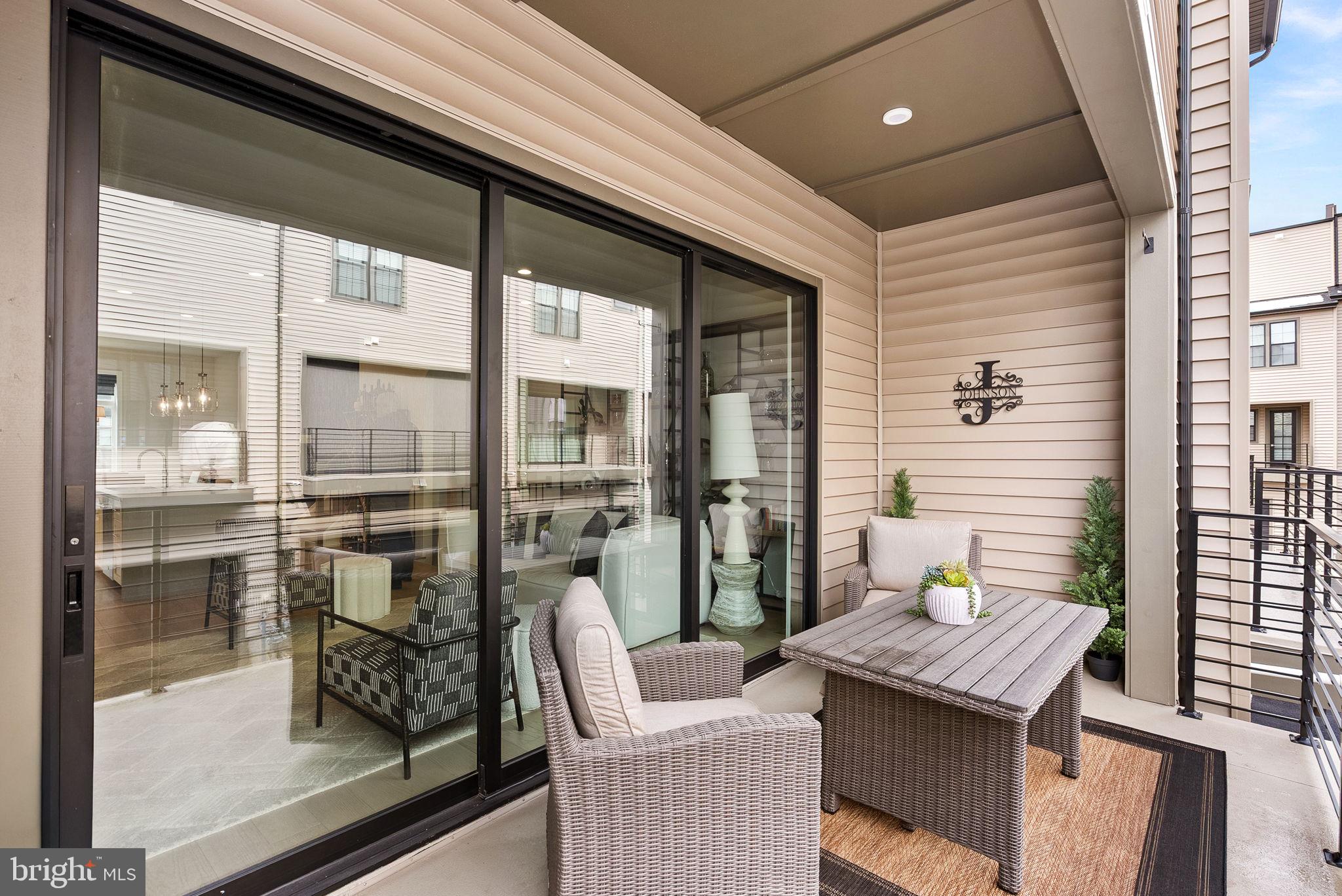 METRO WALK AT MOOREFIELD STATION - Residential