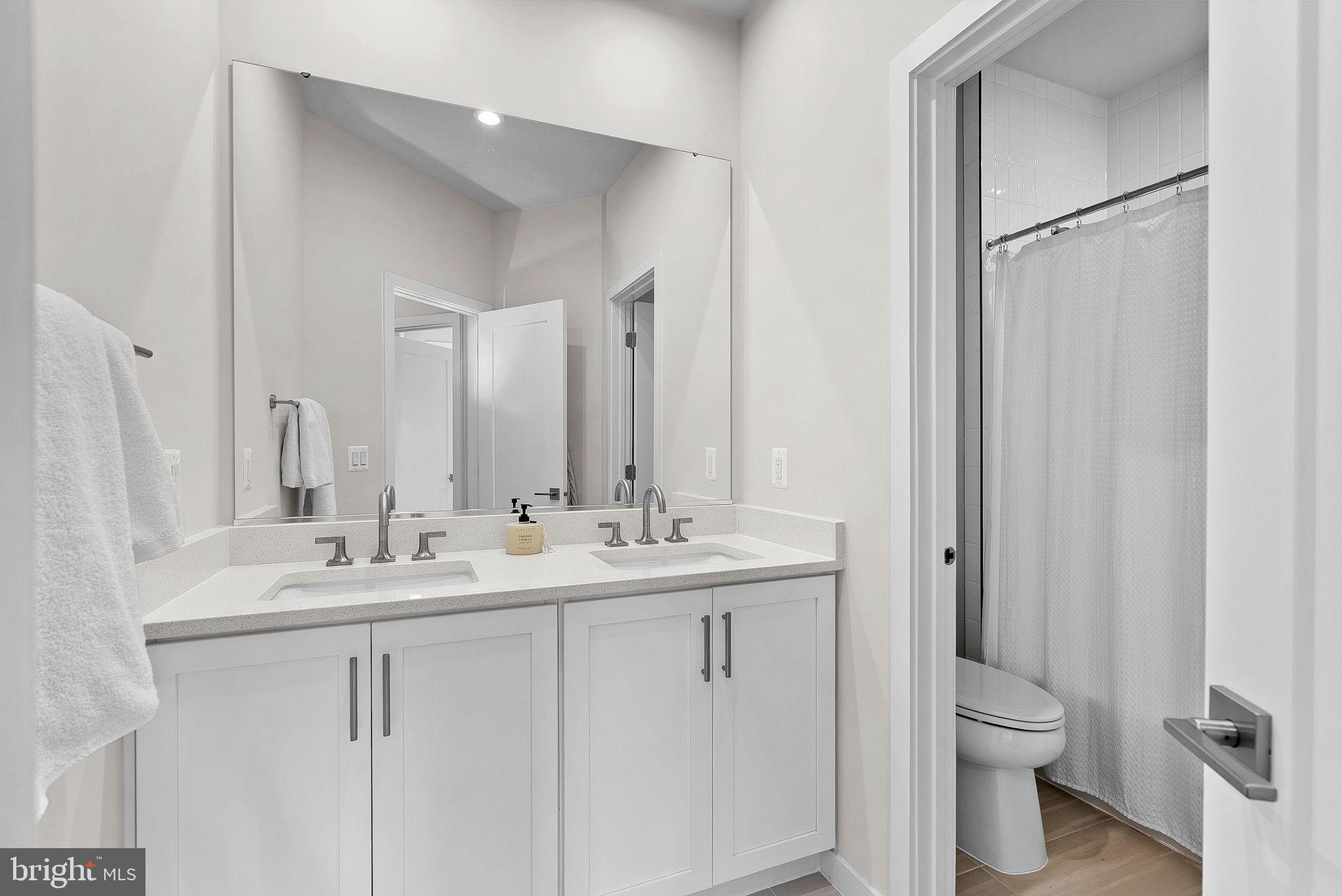 METRO WALK AT MOOREFIELD STATION - Residential