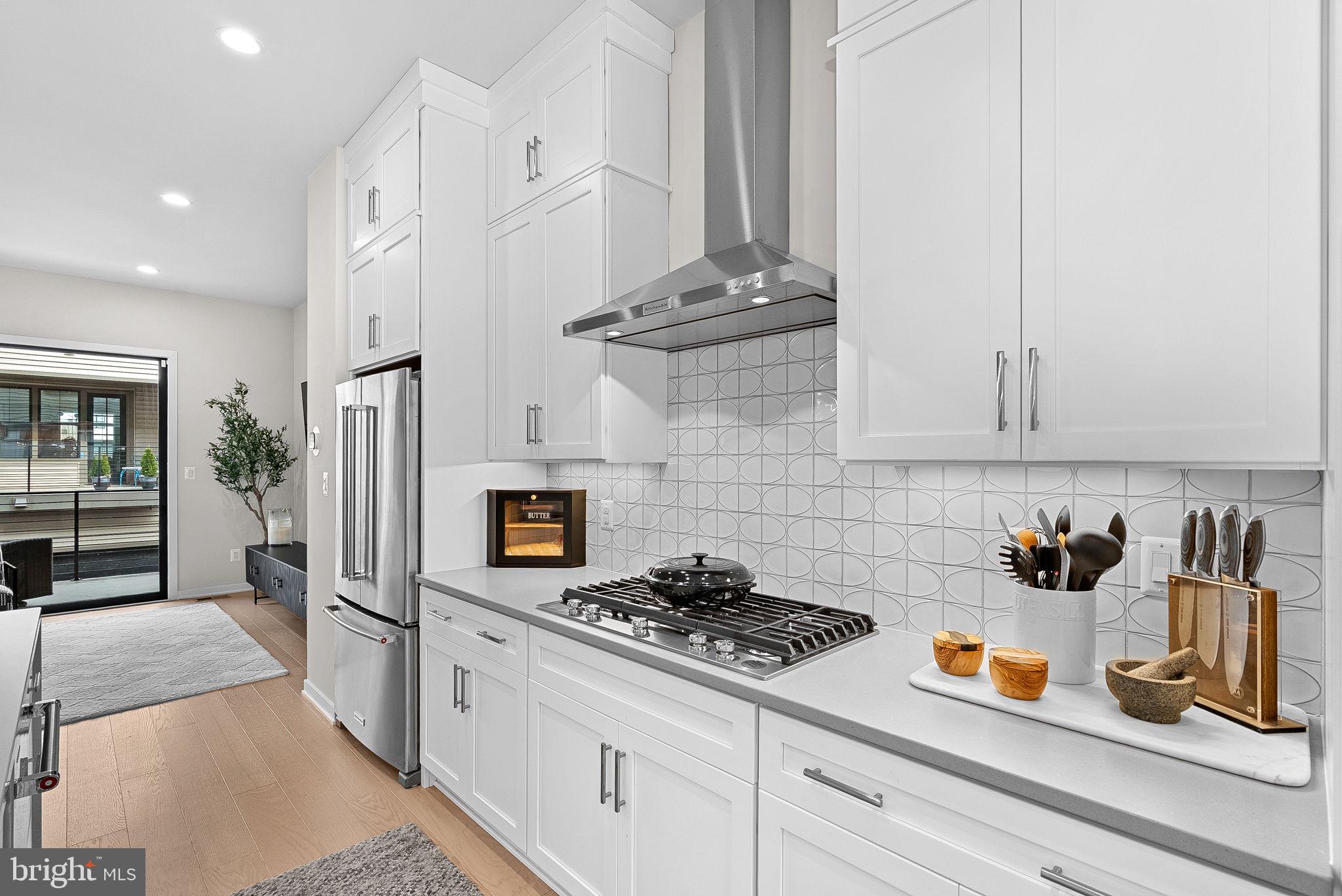 METRO WALK AT MOOREFIELD STATION - Residential