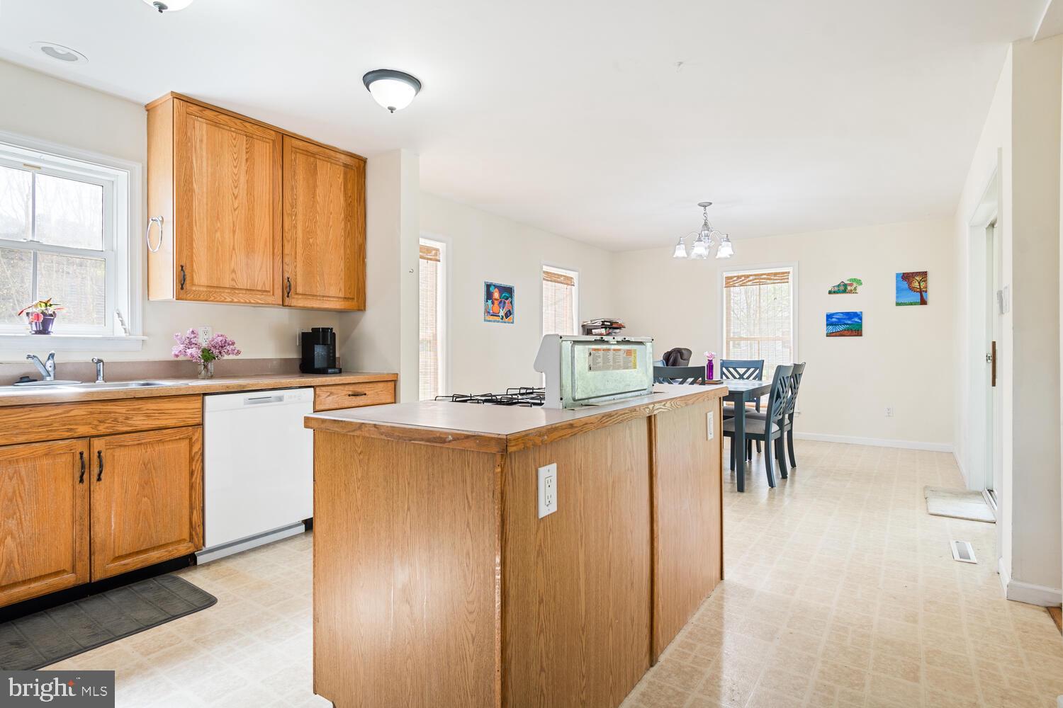 ROYAL OAK - Residential