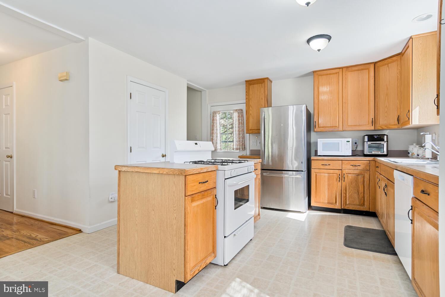 ROYAL OAK - Residential