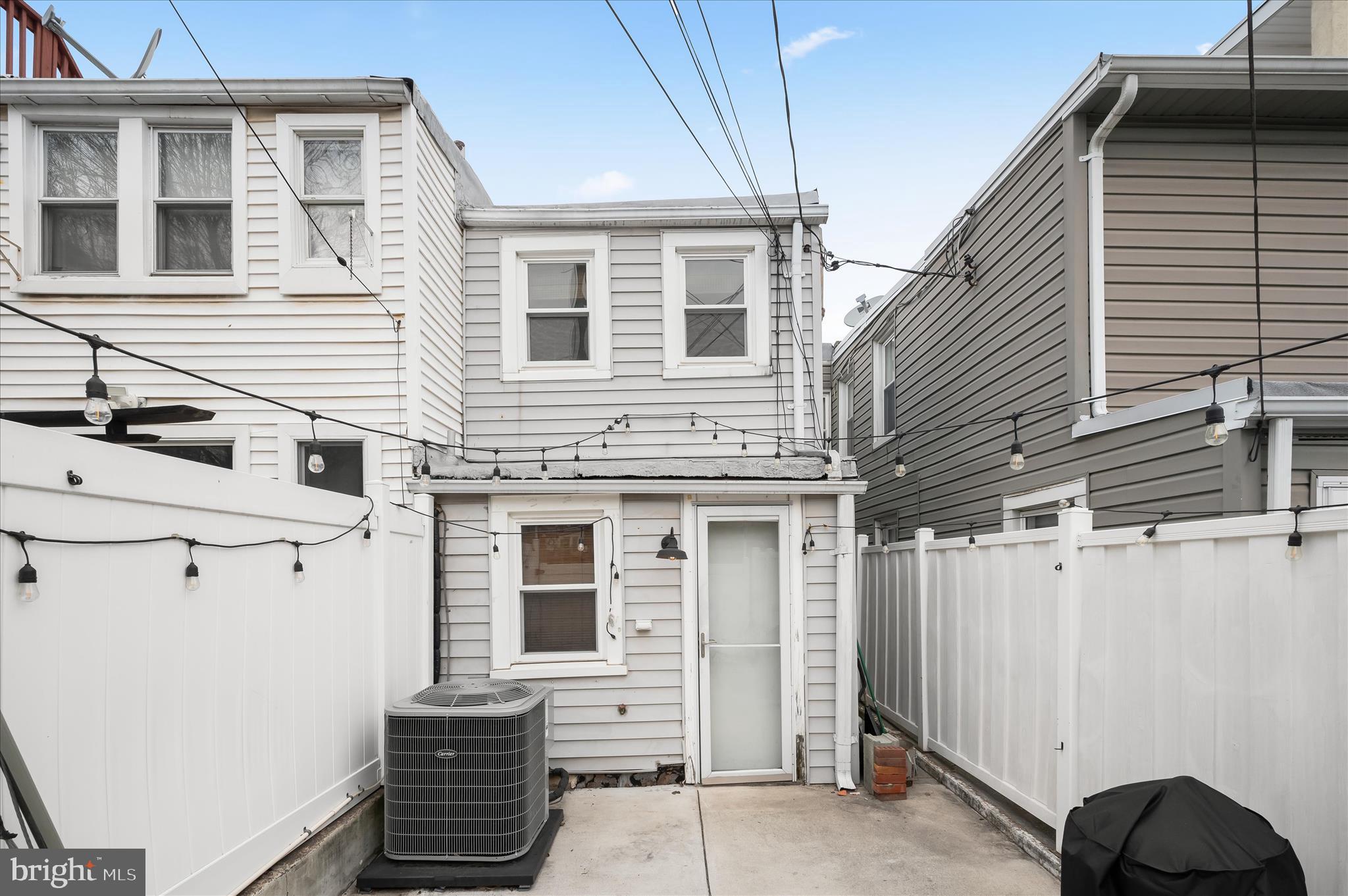 RIVERSIDE - Residential