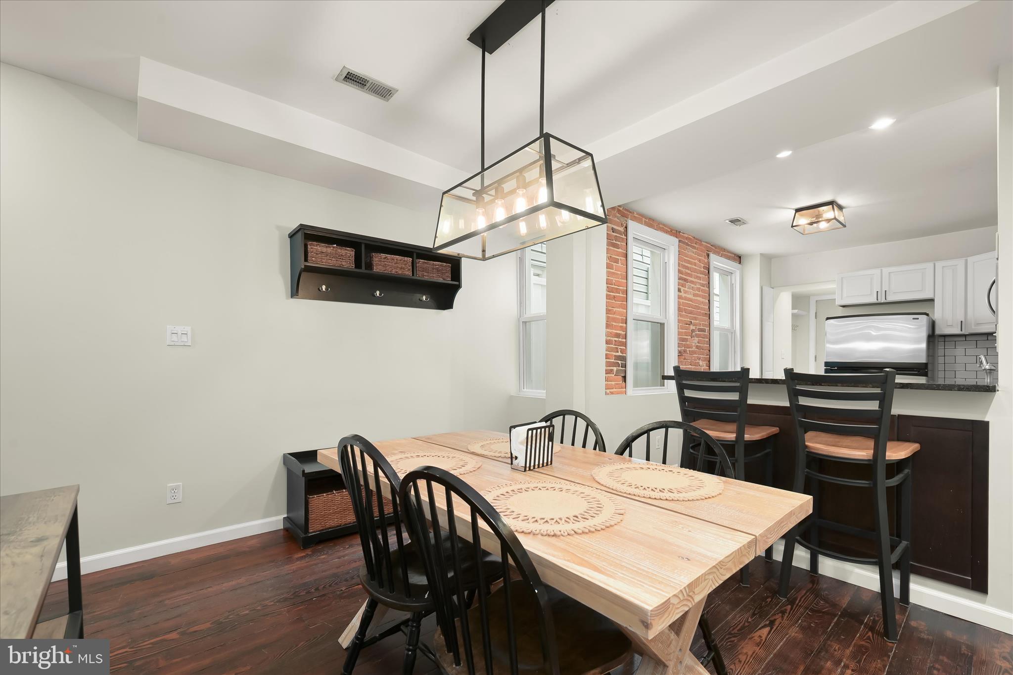 RIVERSIDE - Residential