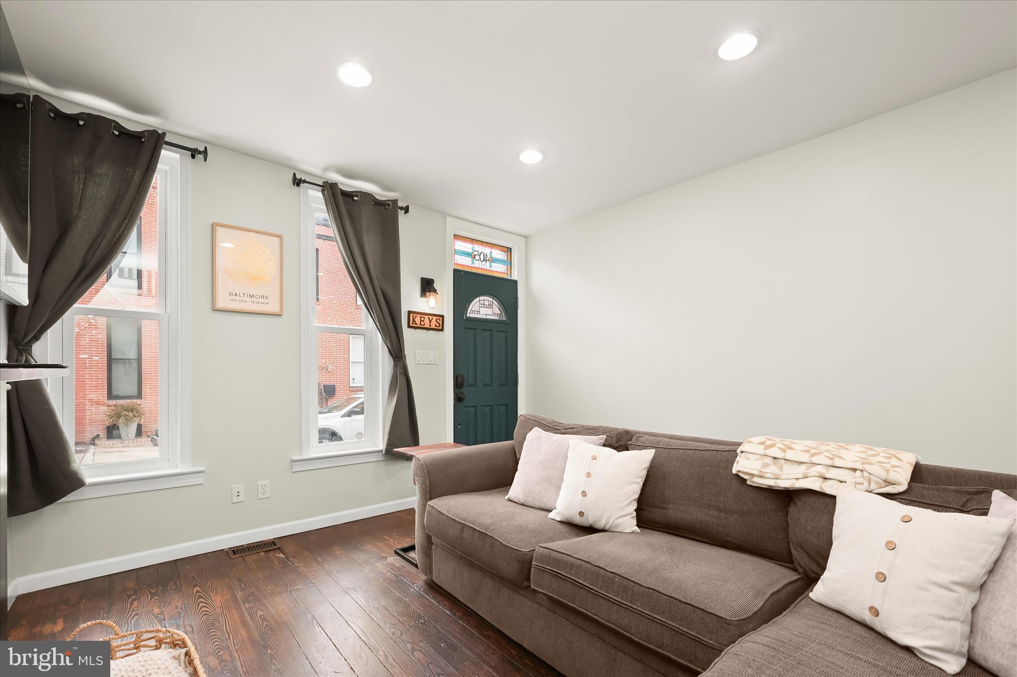 RIVERSIDE - Residential