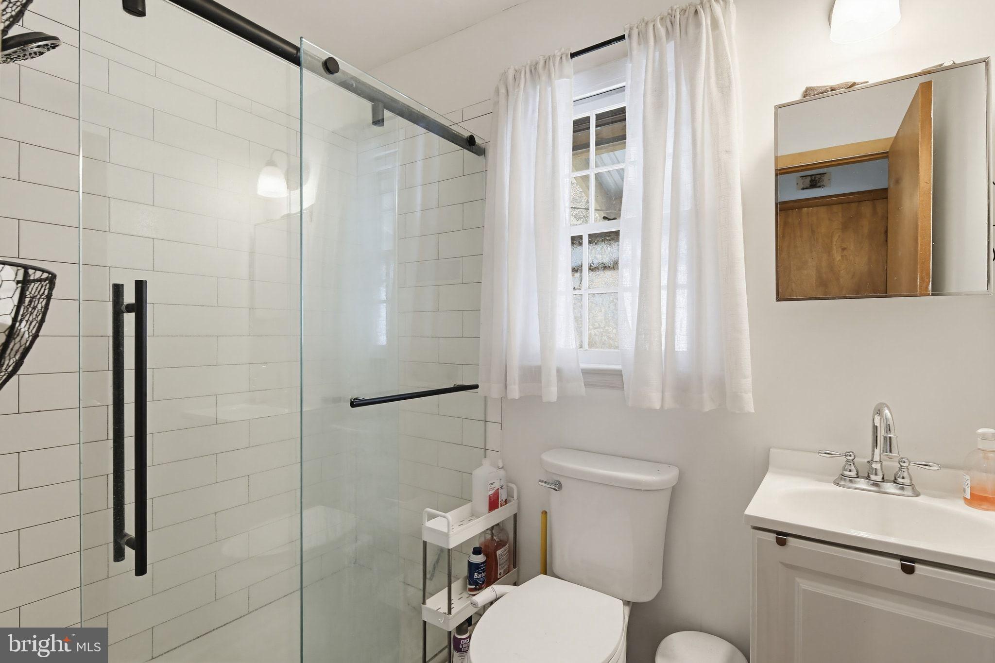 LAUREL BROOK - Residential