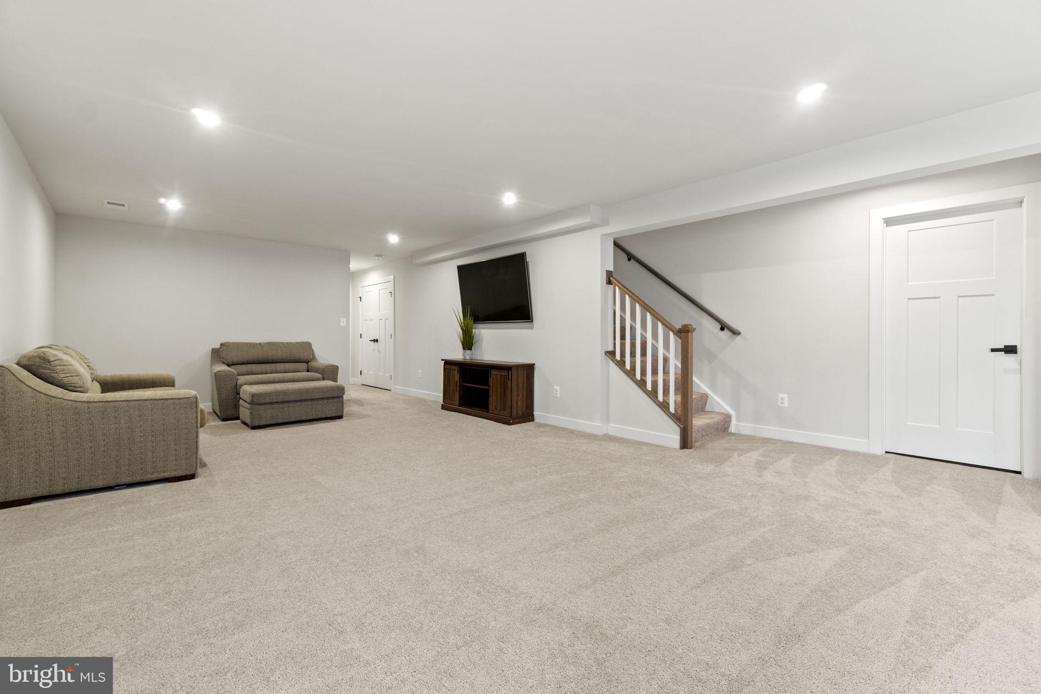 WARRENTON CHASE - Residential