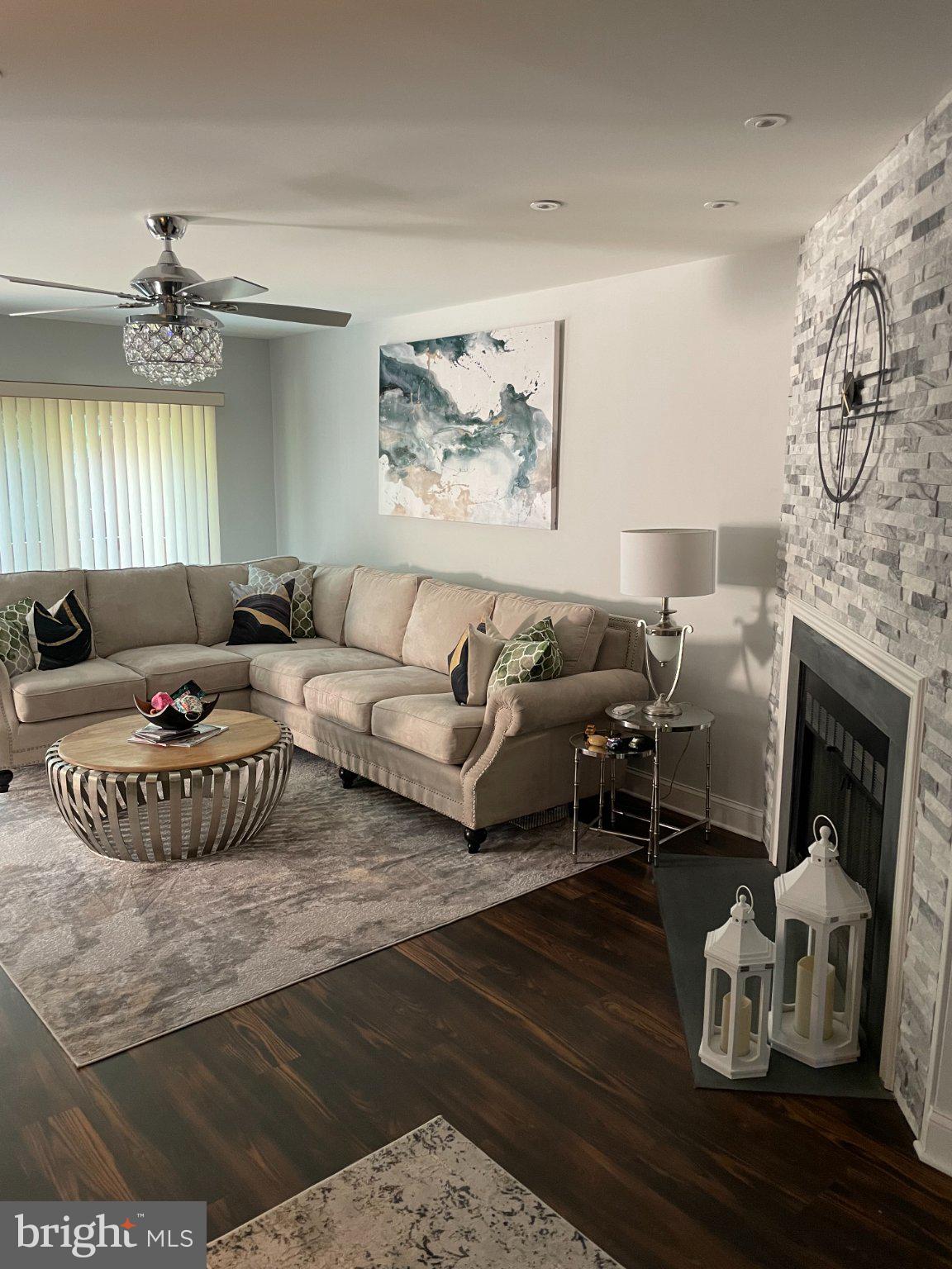373 LINDEN DRIVE 37-3