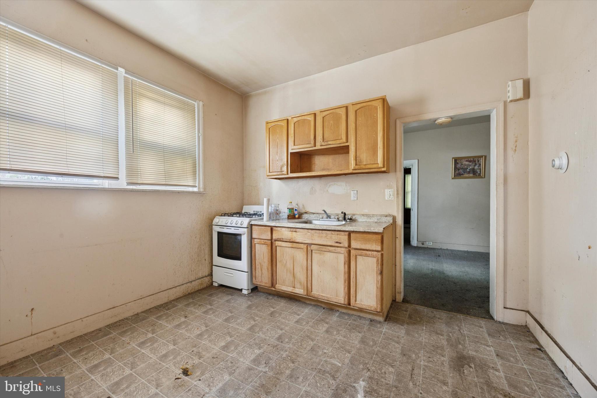 PHILADELPHIA (SOUTHWEST) - Residential Income