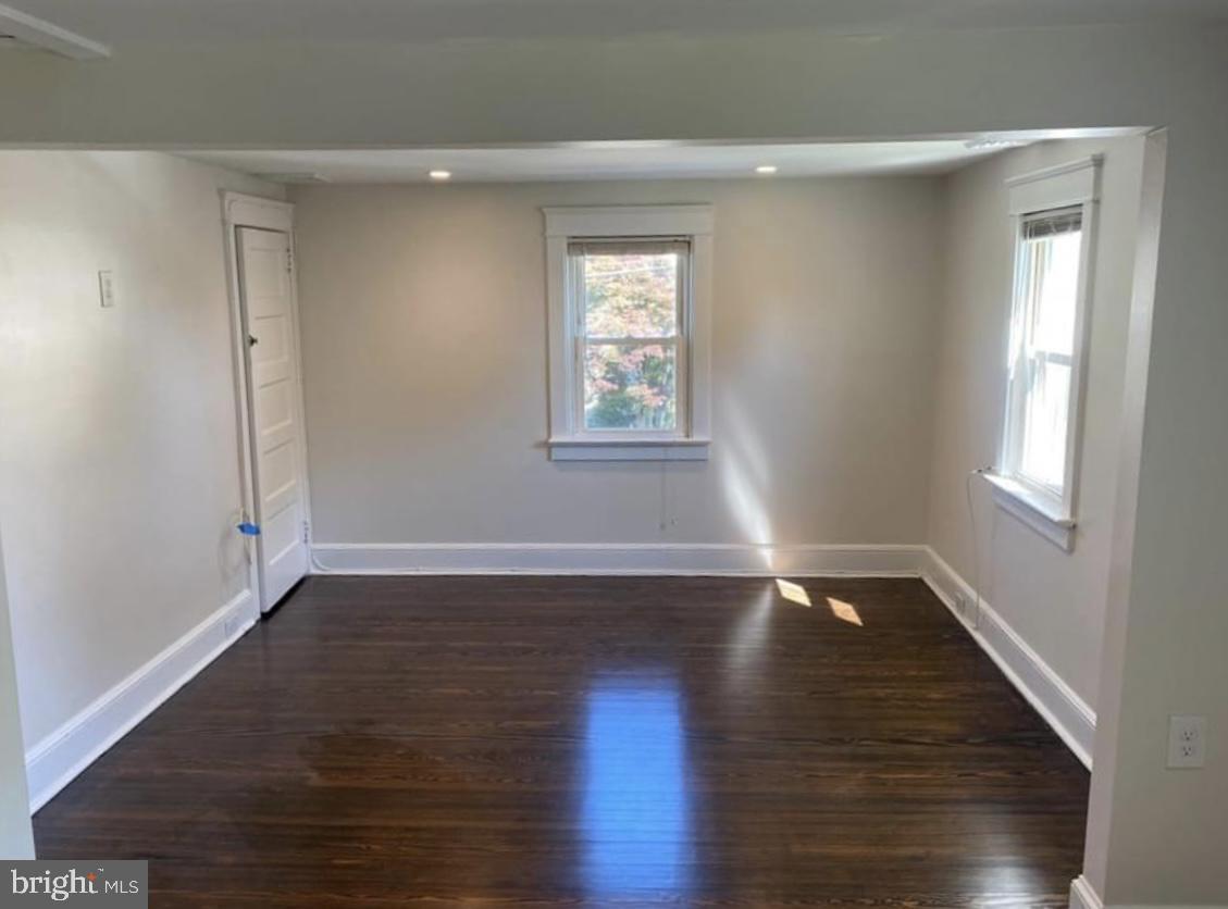 NEWTOWN SQ - Residential Lease
