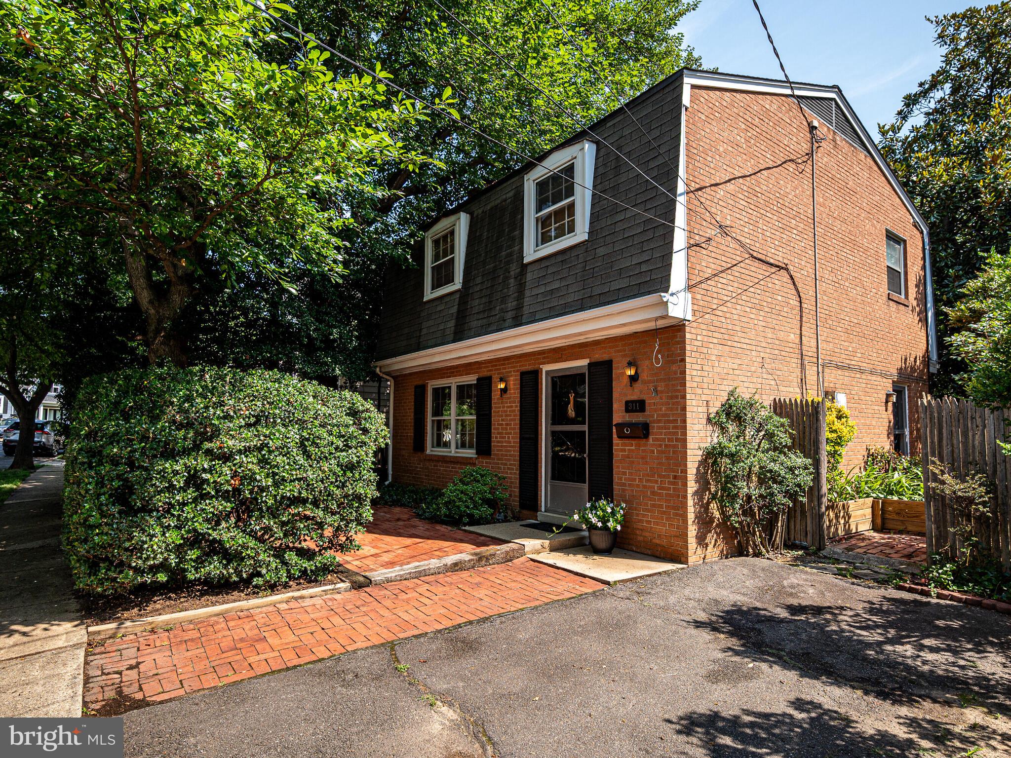 LYON PARK - Residential