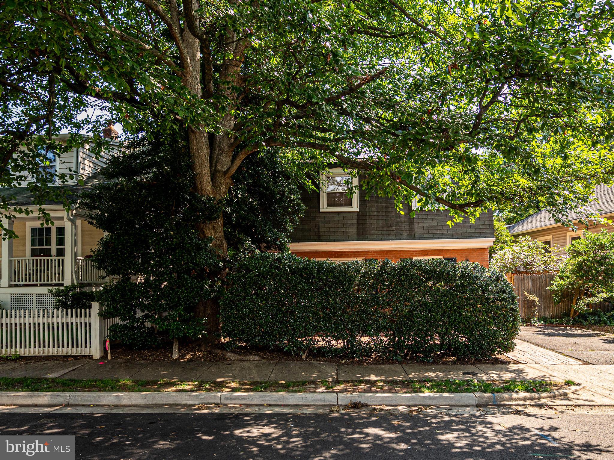 LYON PARK - Residential