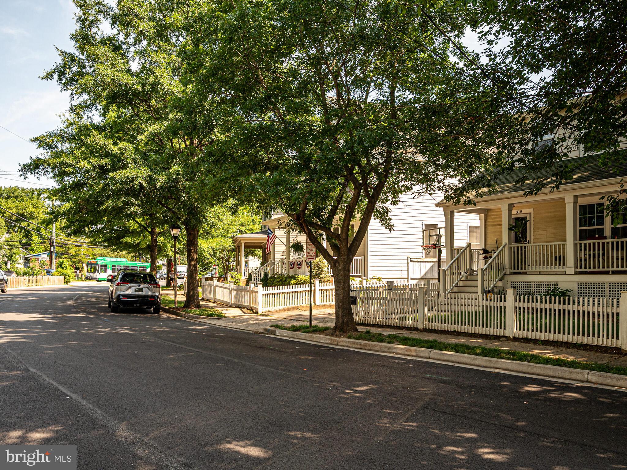 LYON PARK - Residential