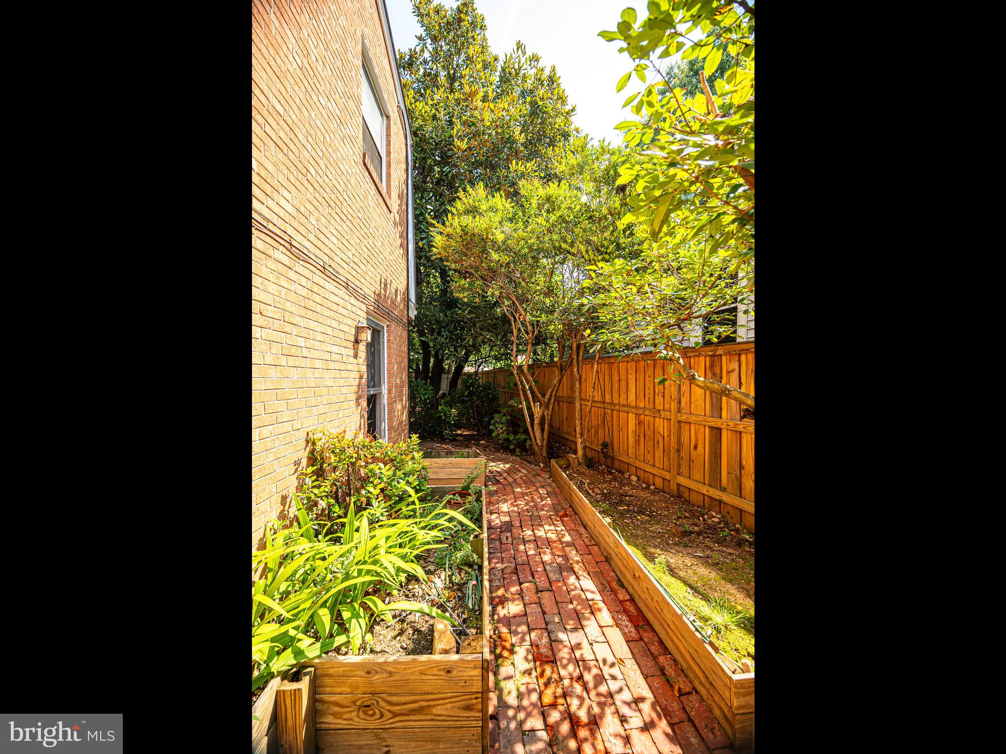 LYON PARK - Residential