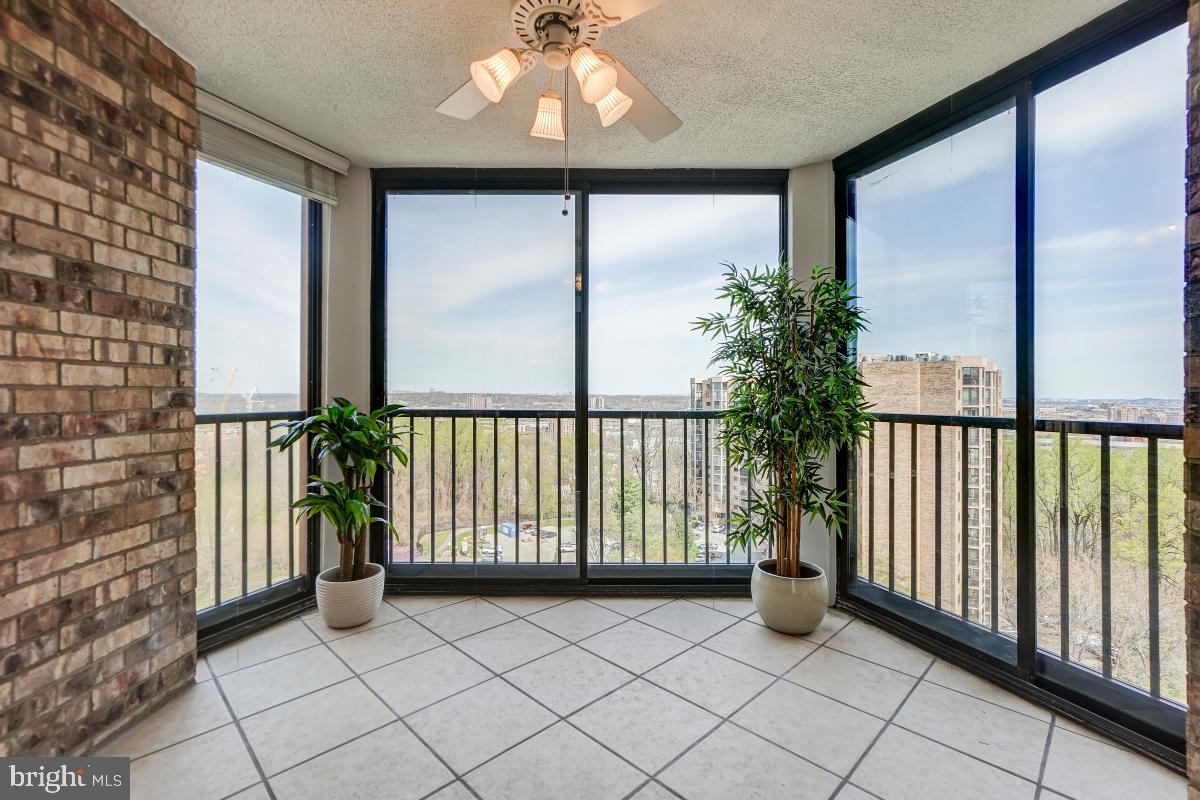 5902 MOUNT EAGLE DRIVE 1501