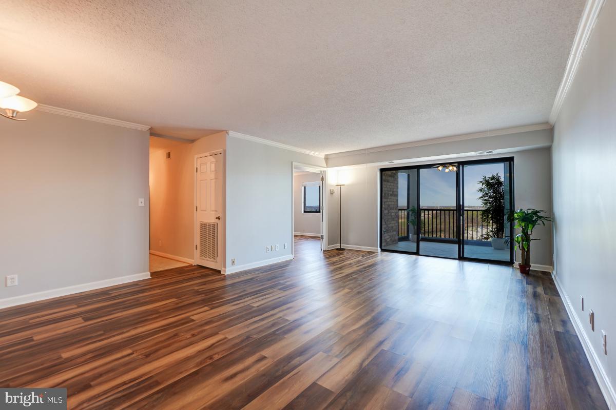 5902 MOUNT EAGLE DRIVE 1501