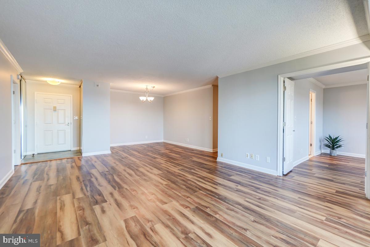 MONTEBELLO - Residential