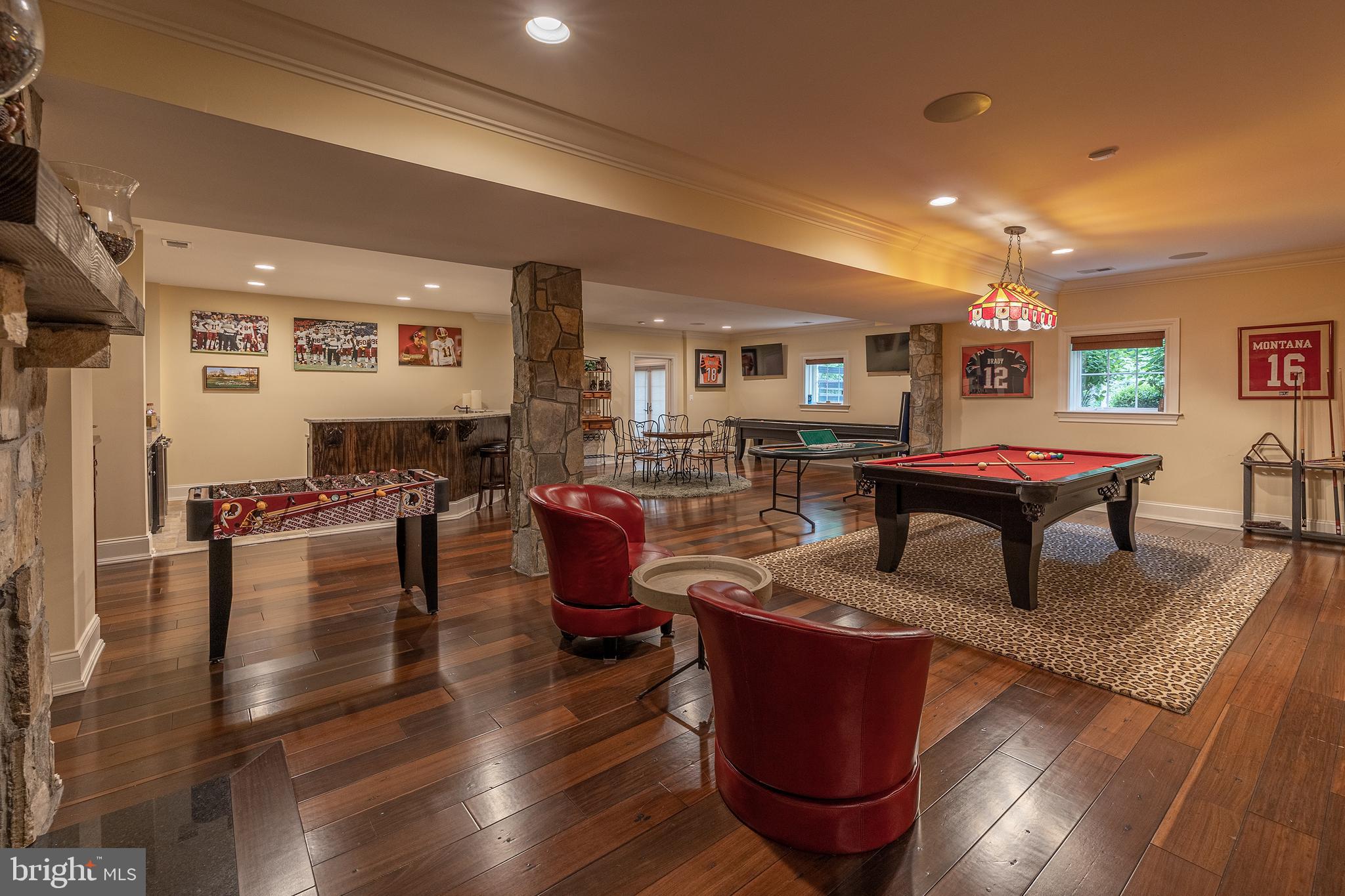 CREIGHTON FARMS - Residential