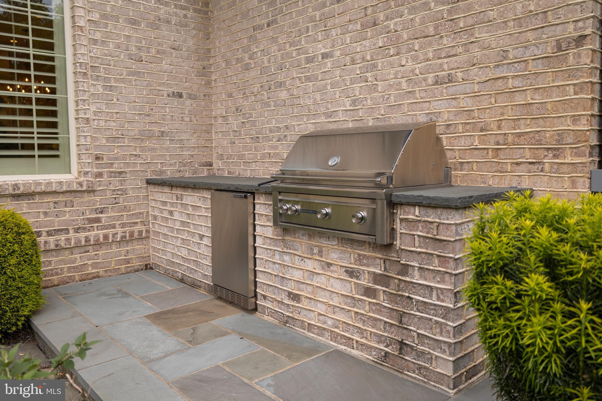 CREIGHTON FARMS - Residential