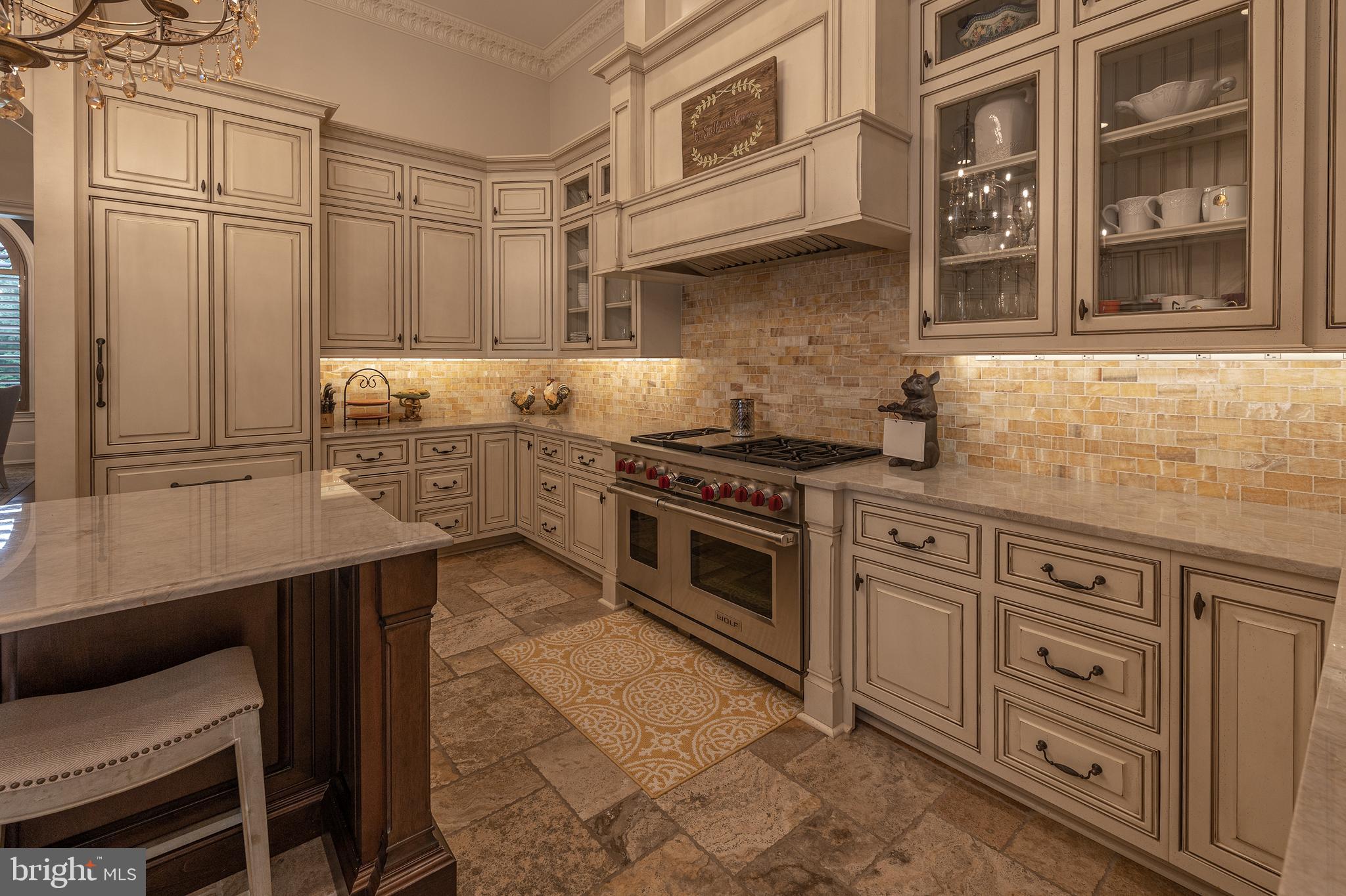 CREIGHTON FARMS - Residential