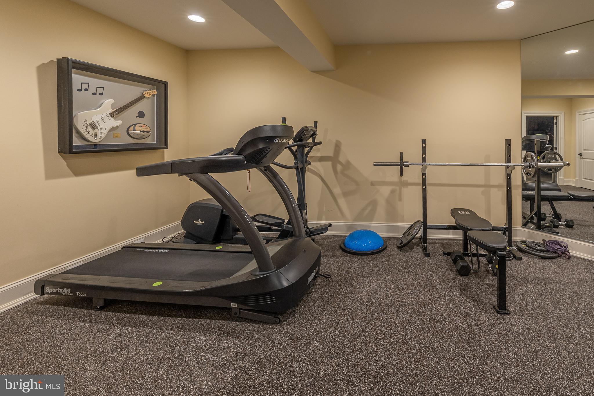 CREIGHTON FARMS - Residential