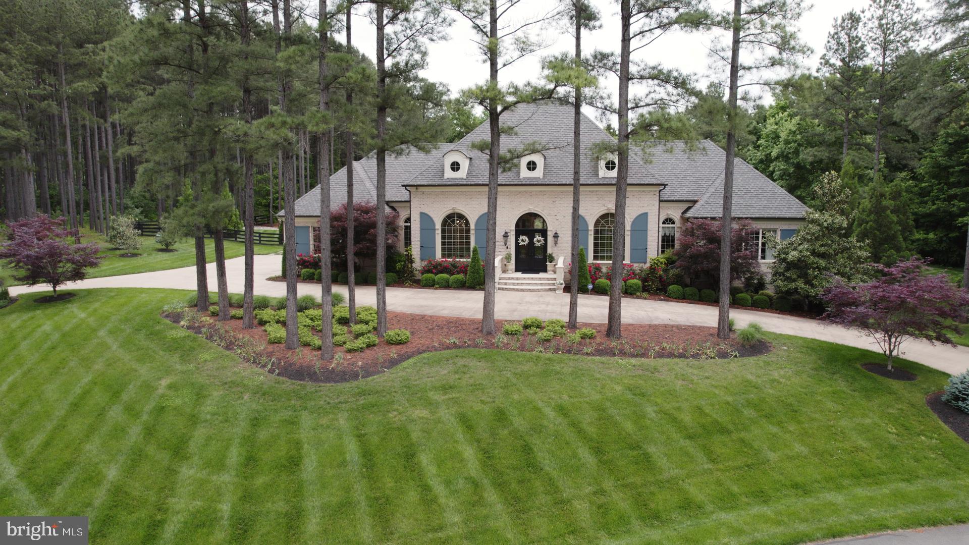 CREIGHTON FARMS - Residential