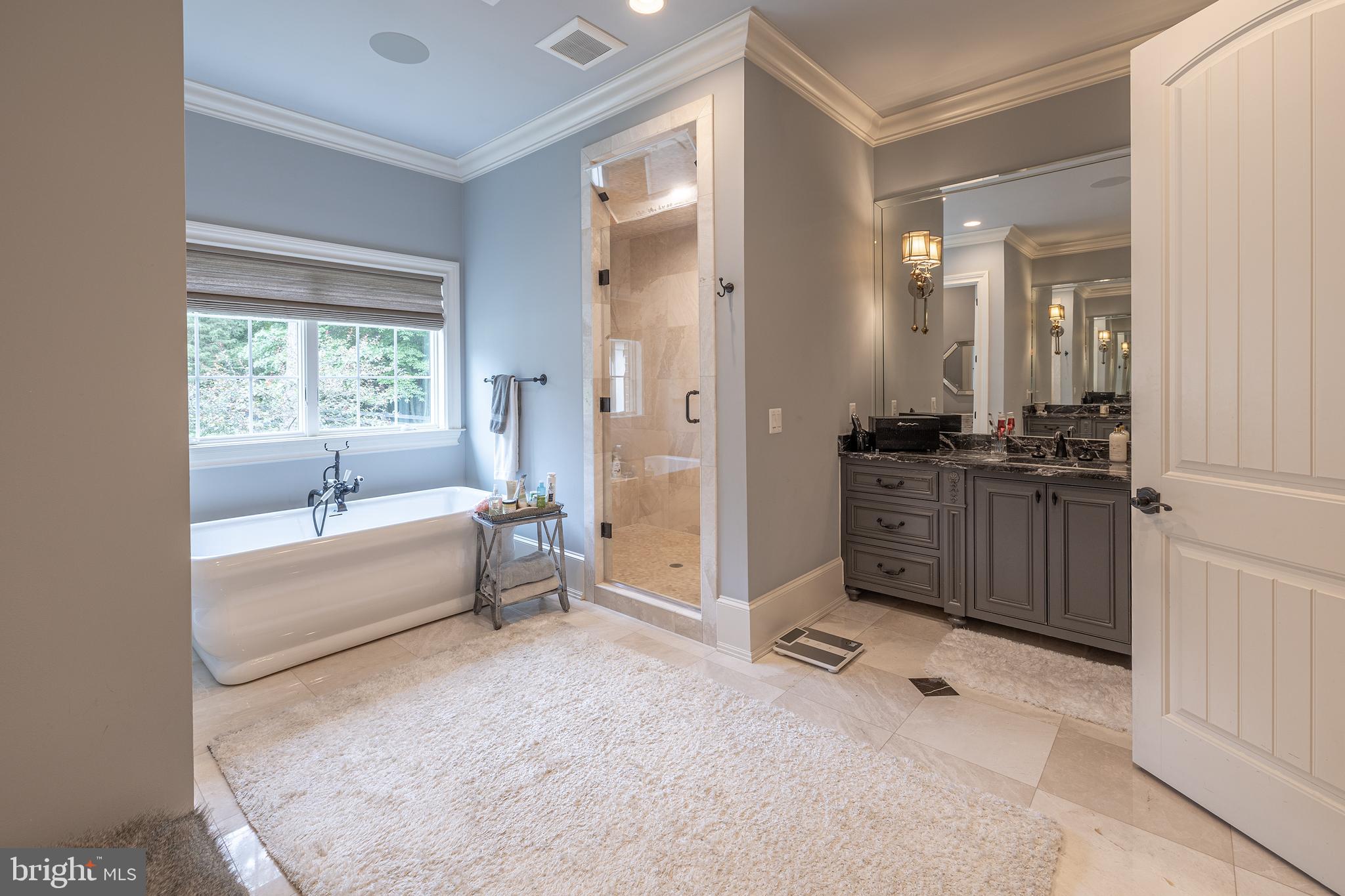 CREIGHTON FARMS - Residential