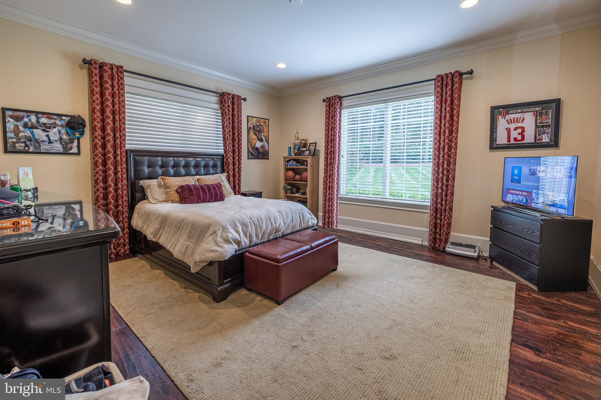 CREIGHTON FARMS - Residential