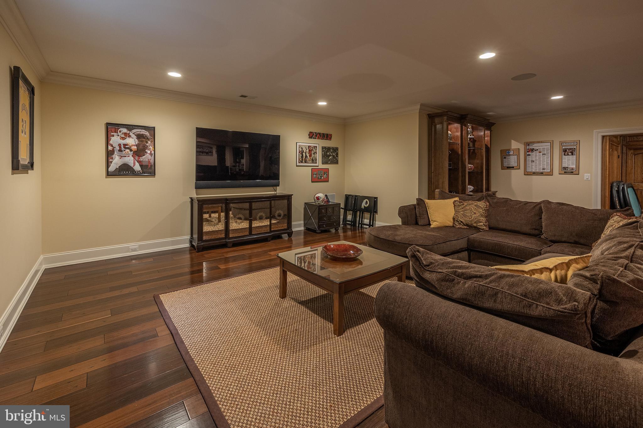 CREIGHTON FARMS - Residential