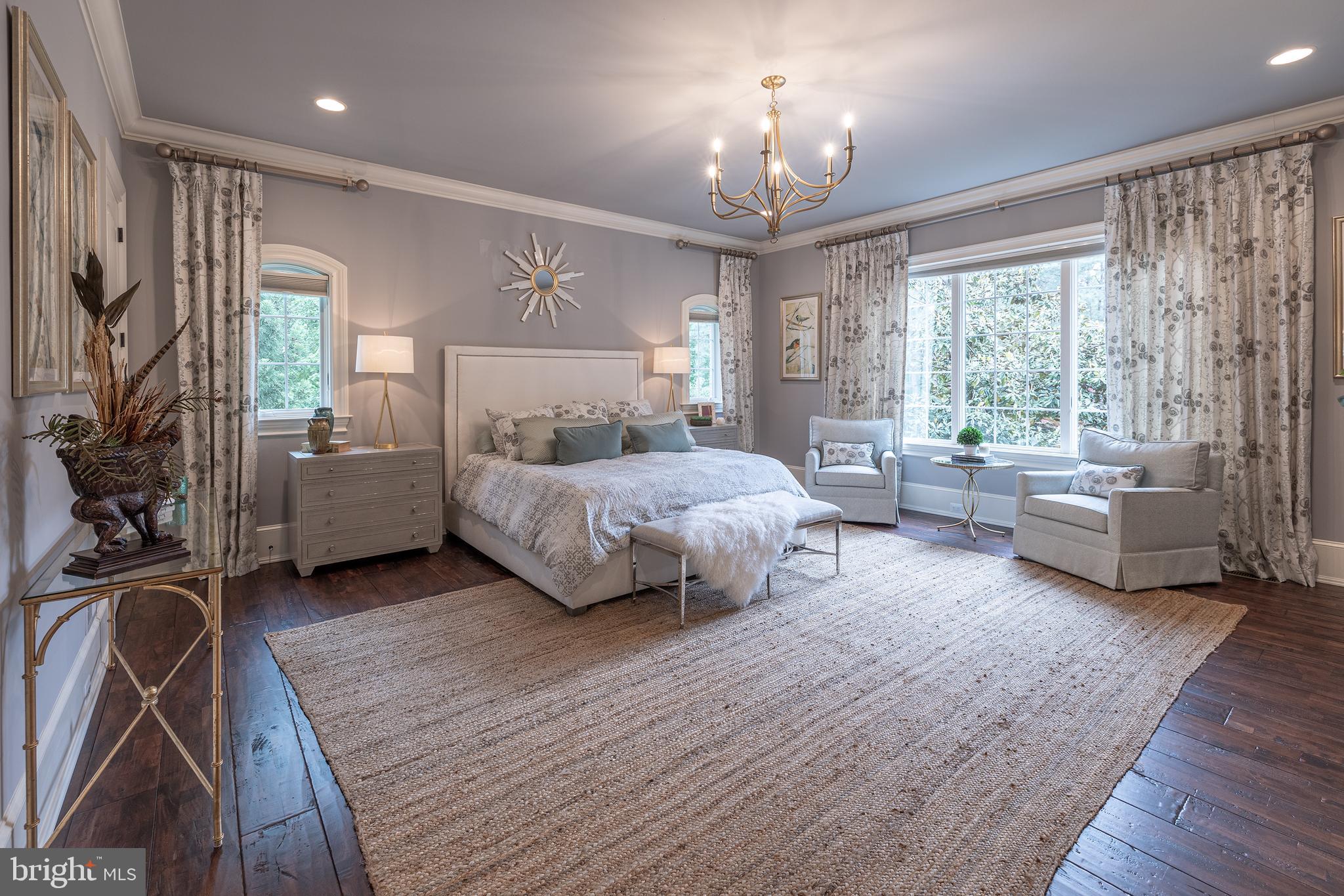 CREIGHTON FARMS - Residential