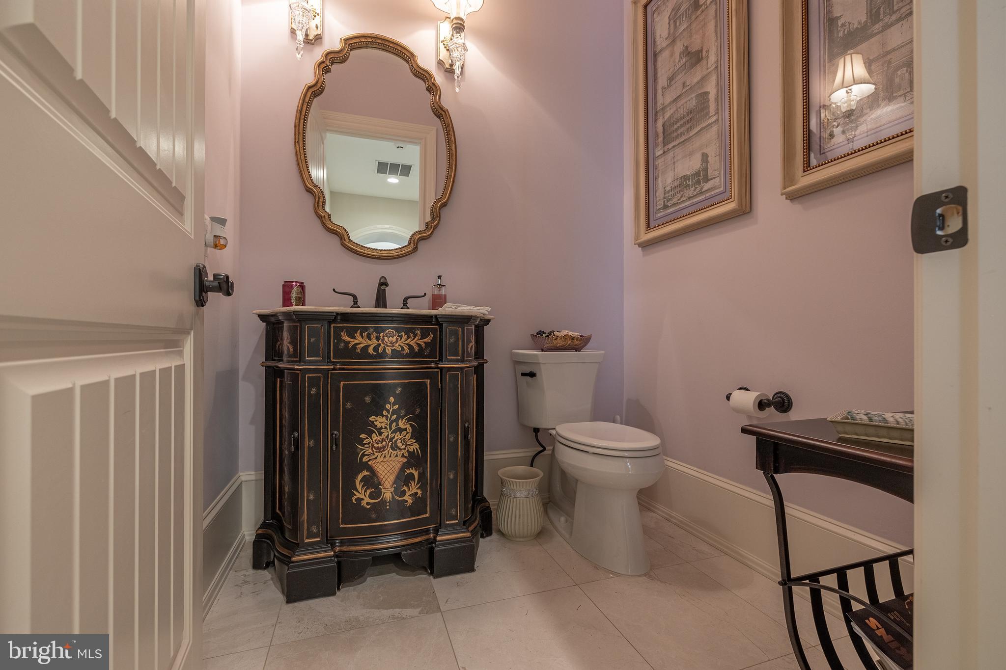 CREIGHTON FARMS - Residential