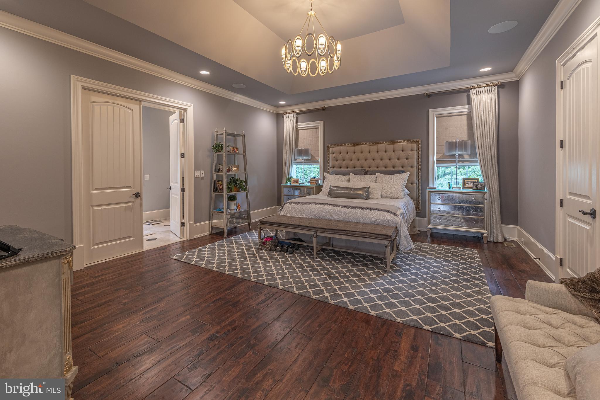 CREIGHTON FARMS - Residential