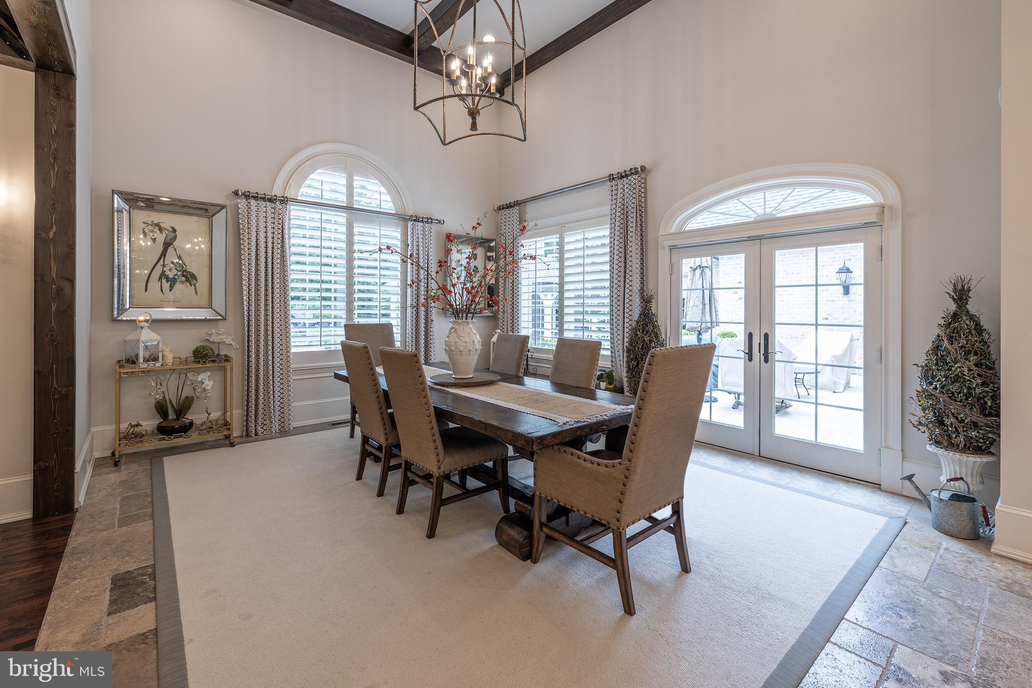 CREIGHTON FARMS - Residential