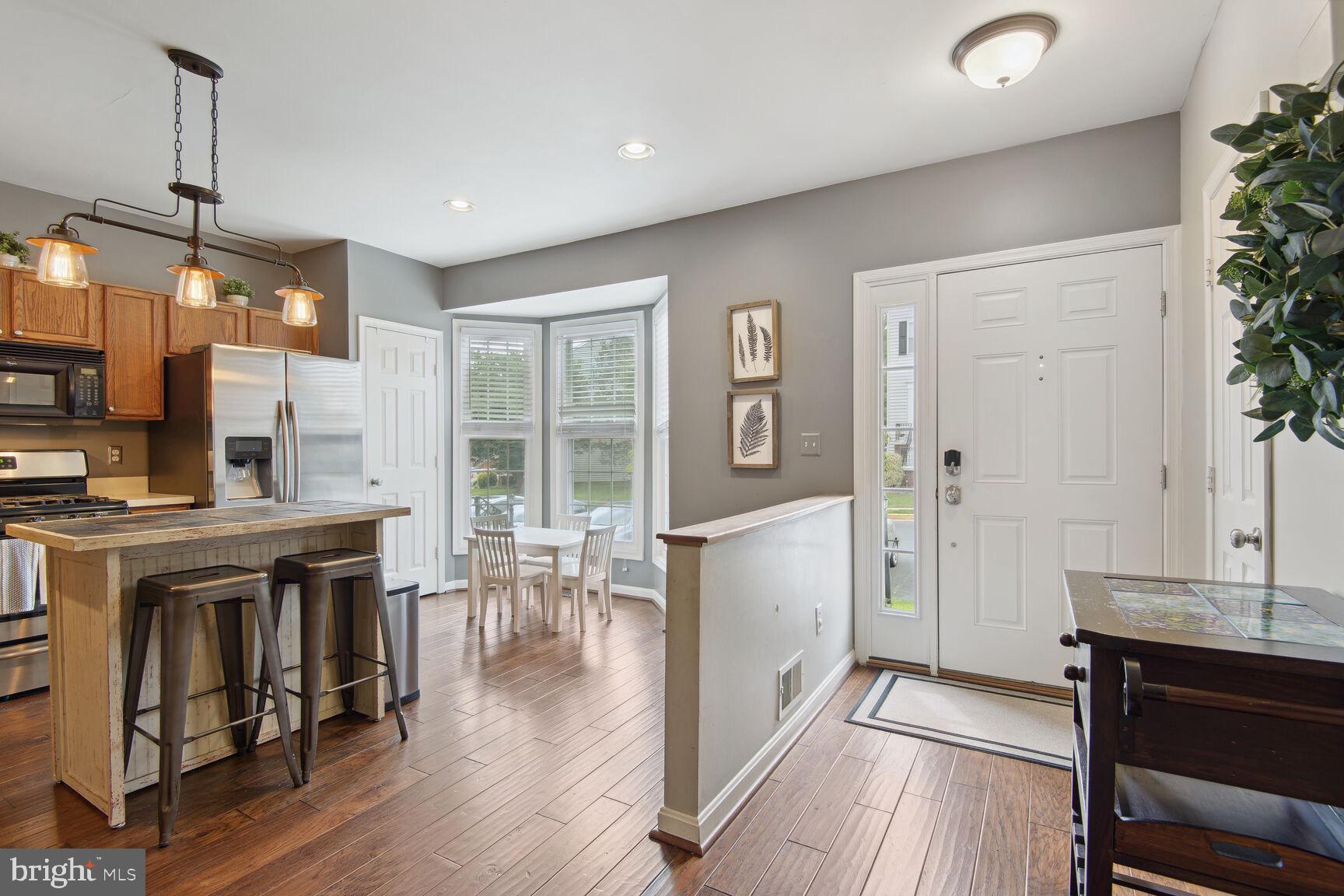 ASHBURN VILLAGE - Residential