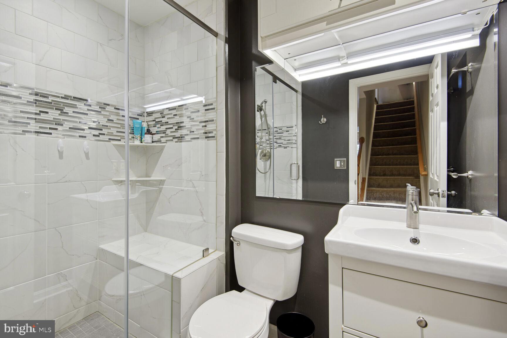 ASHBURN VILLAGE - Residential