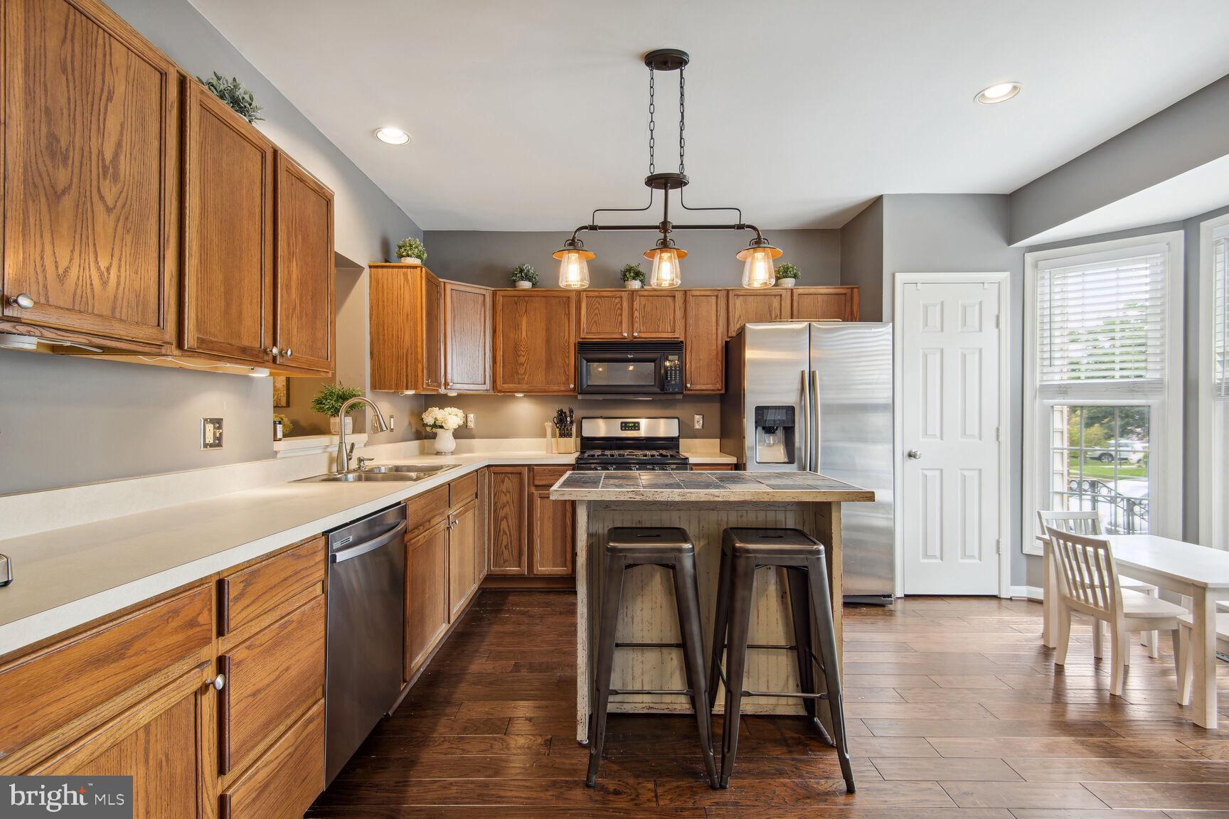 ASHBURN VILLAGE - Residential