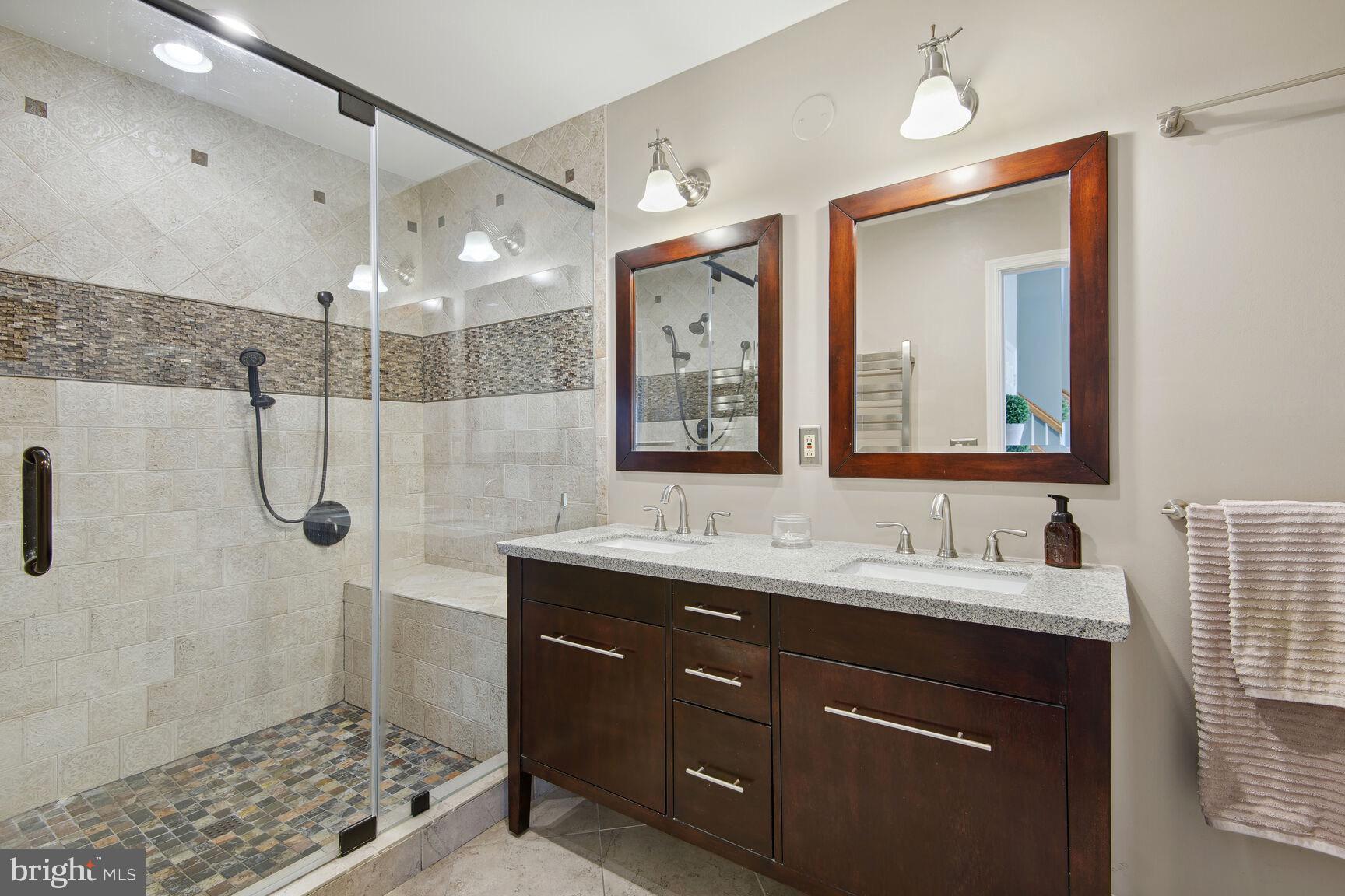 ASHBURN VILLAGE - Residential