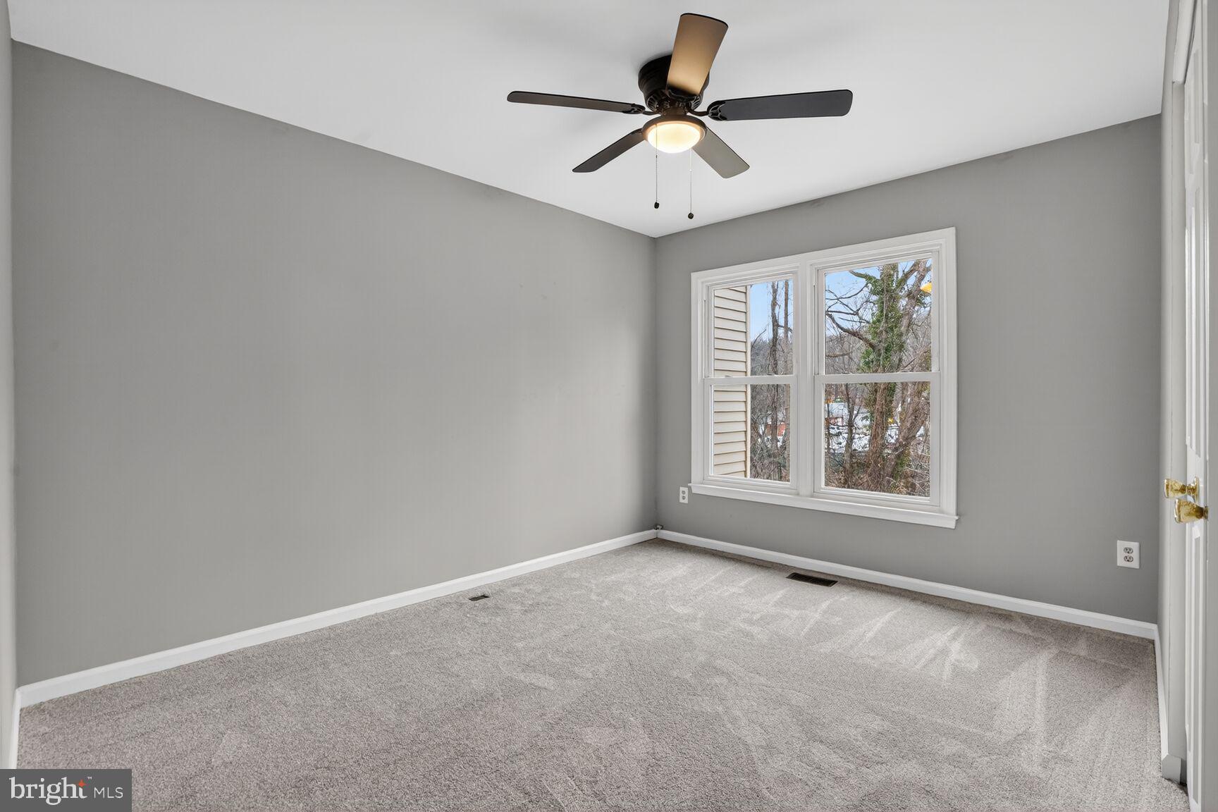 ADAMS WALK - Residential Lease