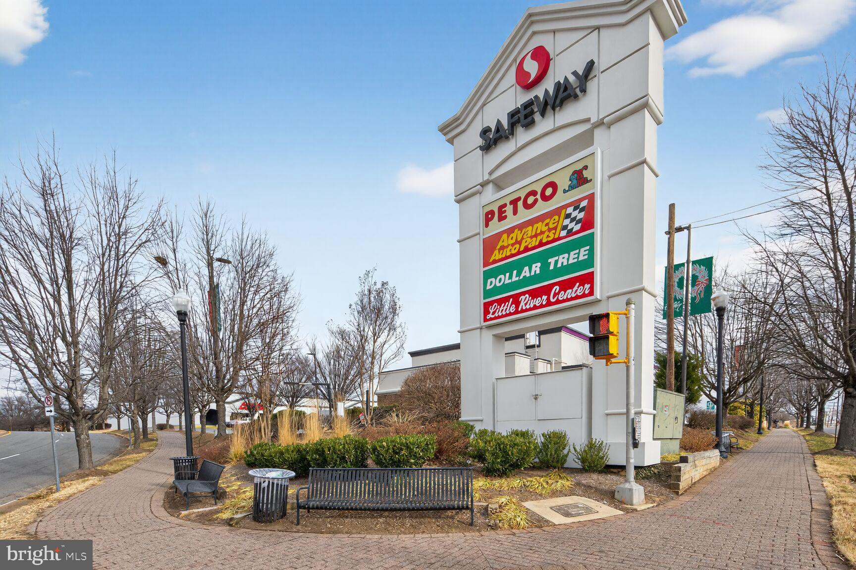 ADAMS WALK - Residential Lease