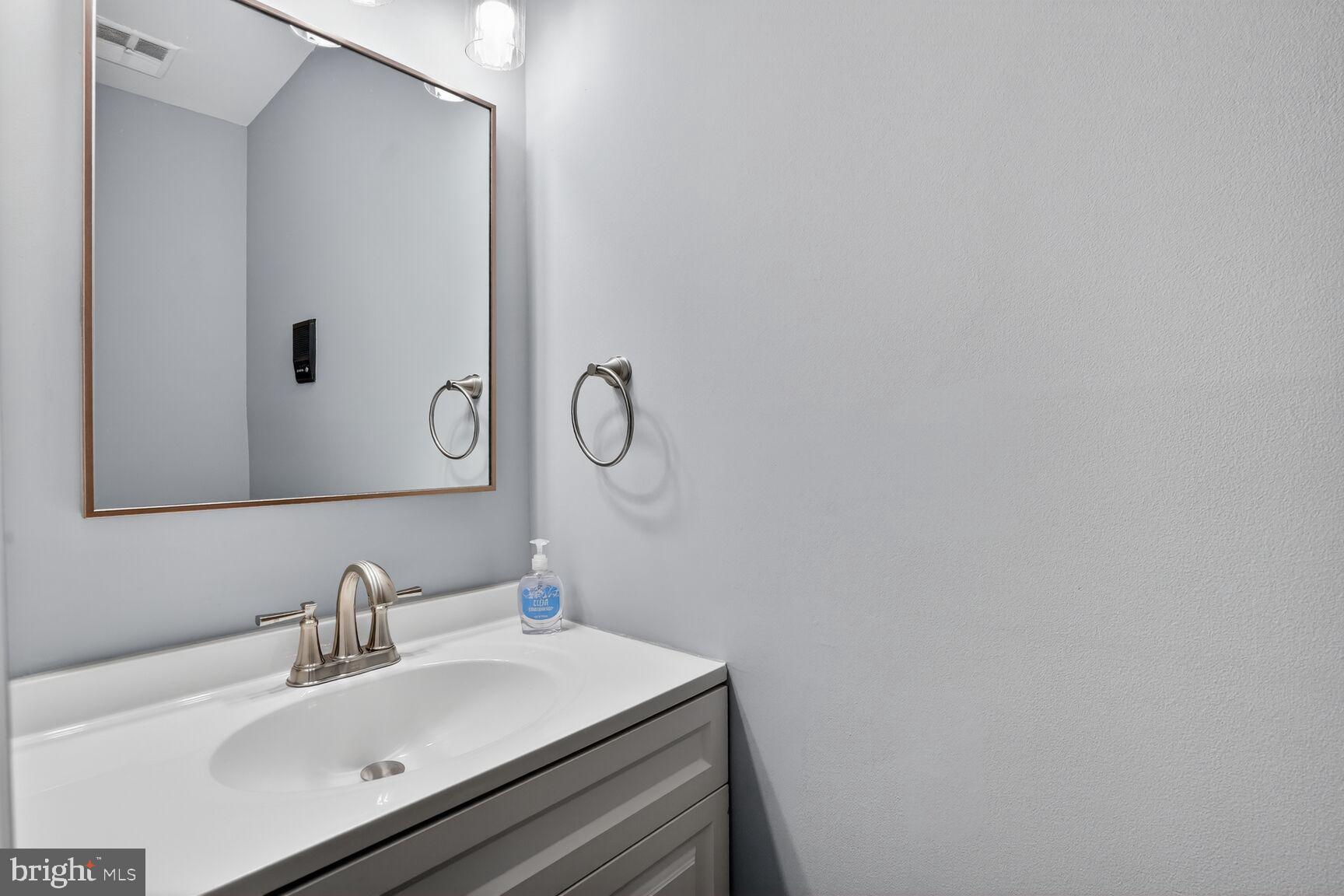 ADAMS WALK - Residential Lease