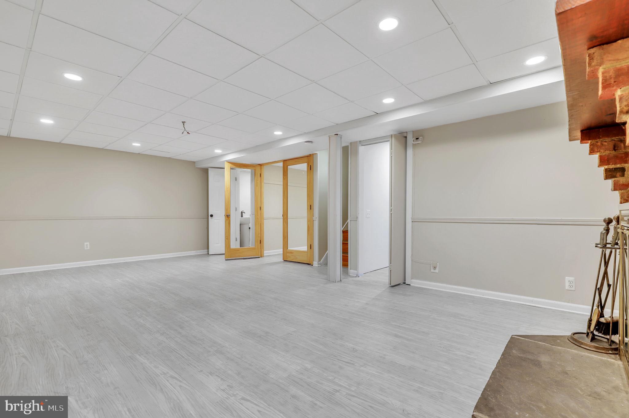 THE POINTS - Residential