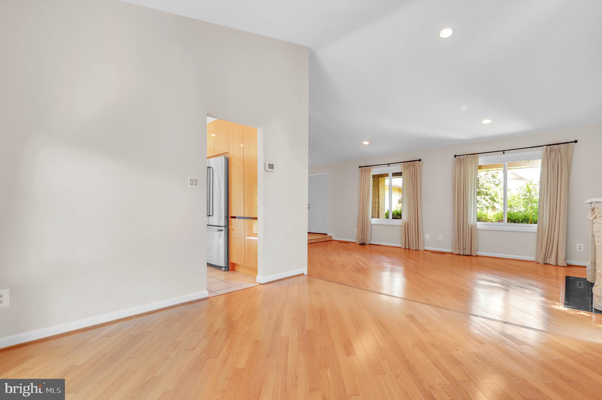 THE POINTS - Residential