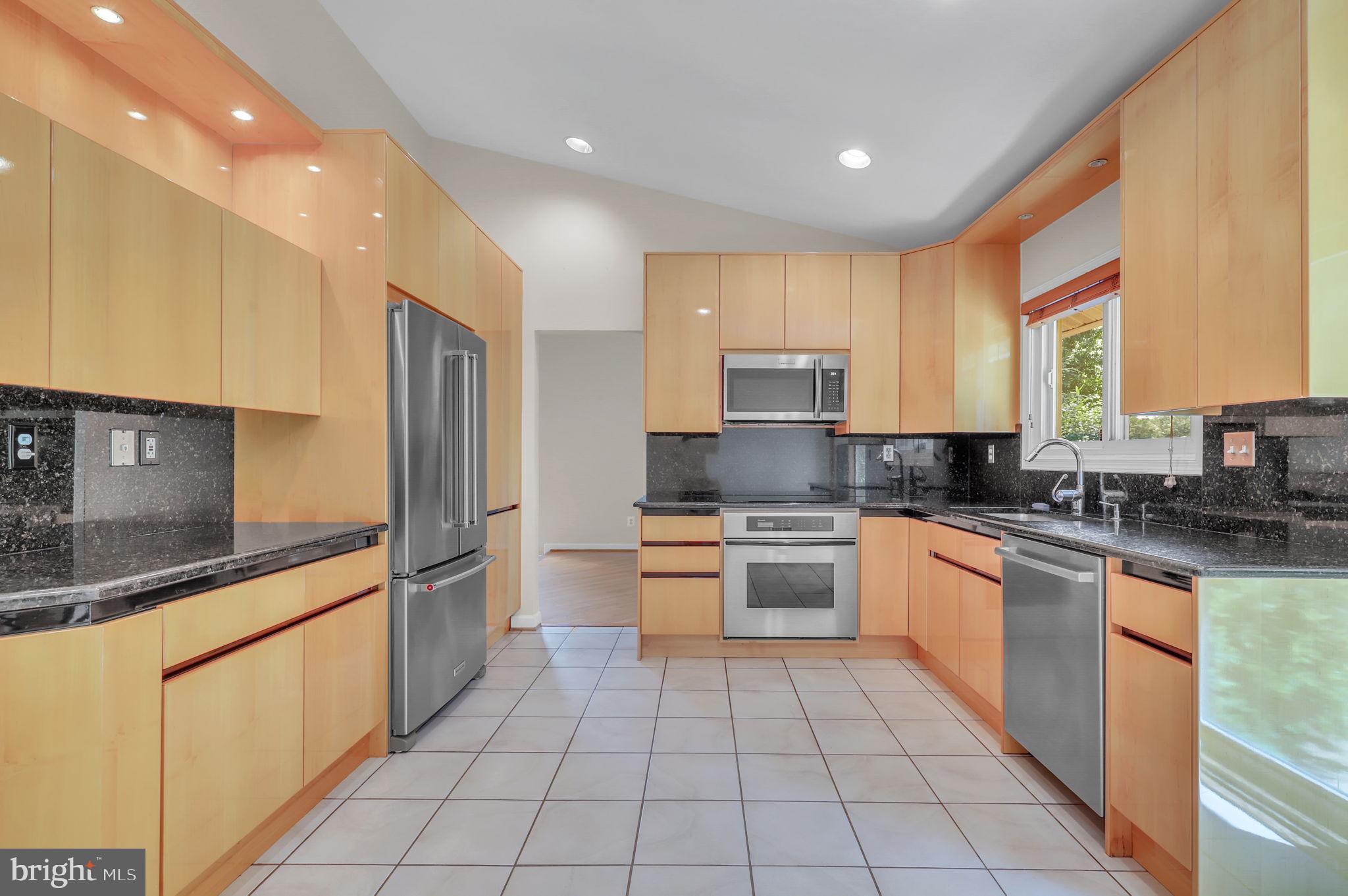 THE POINTS - Residential