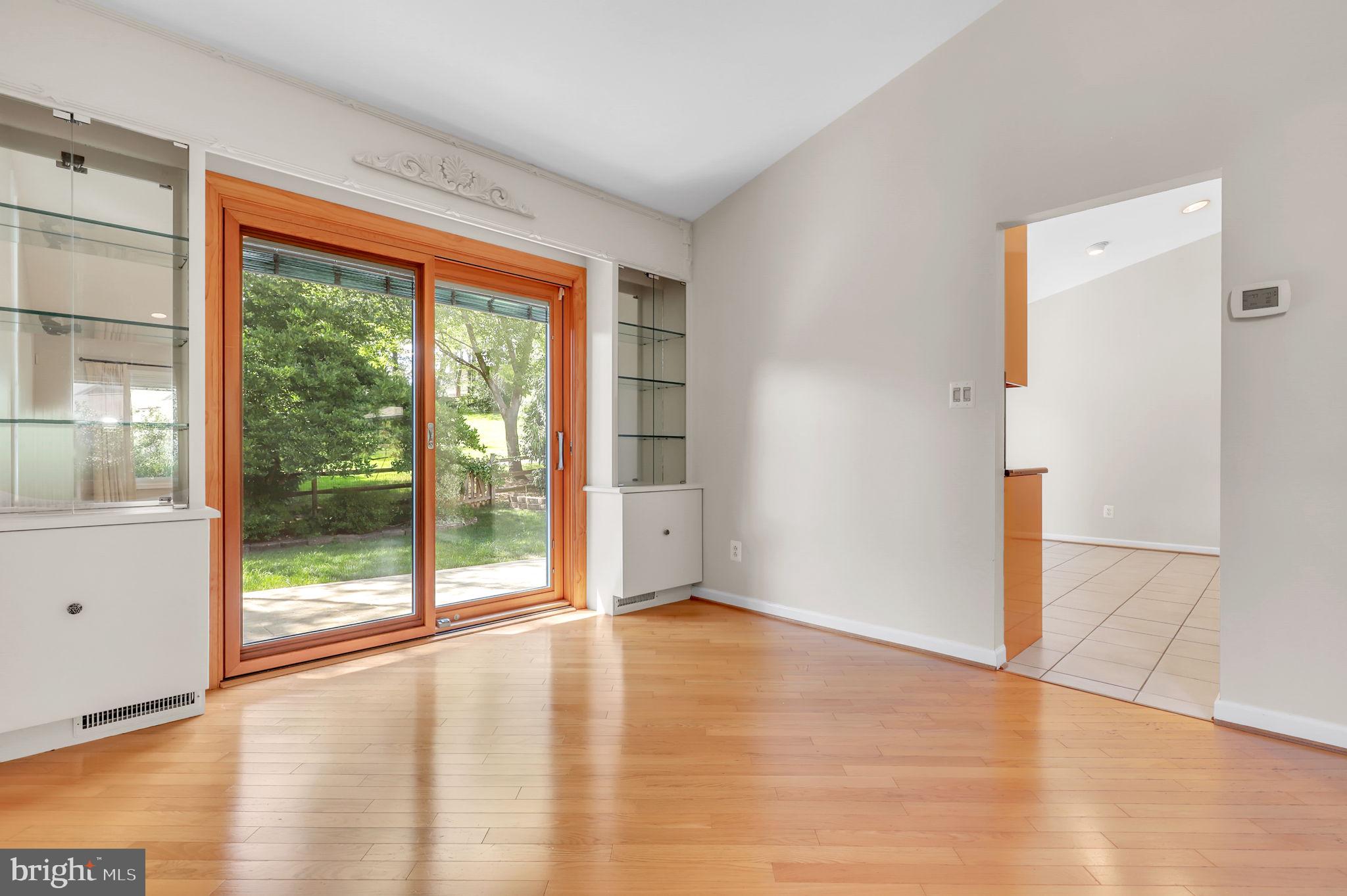 THE POINTS - Residential