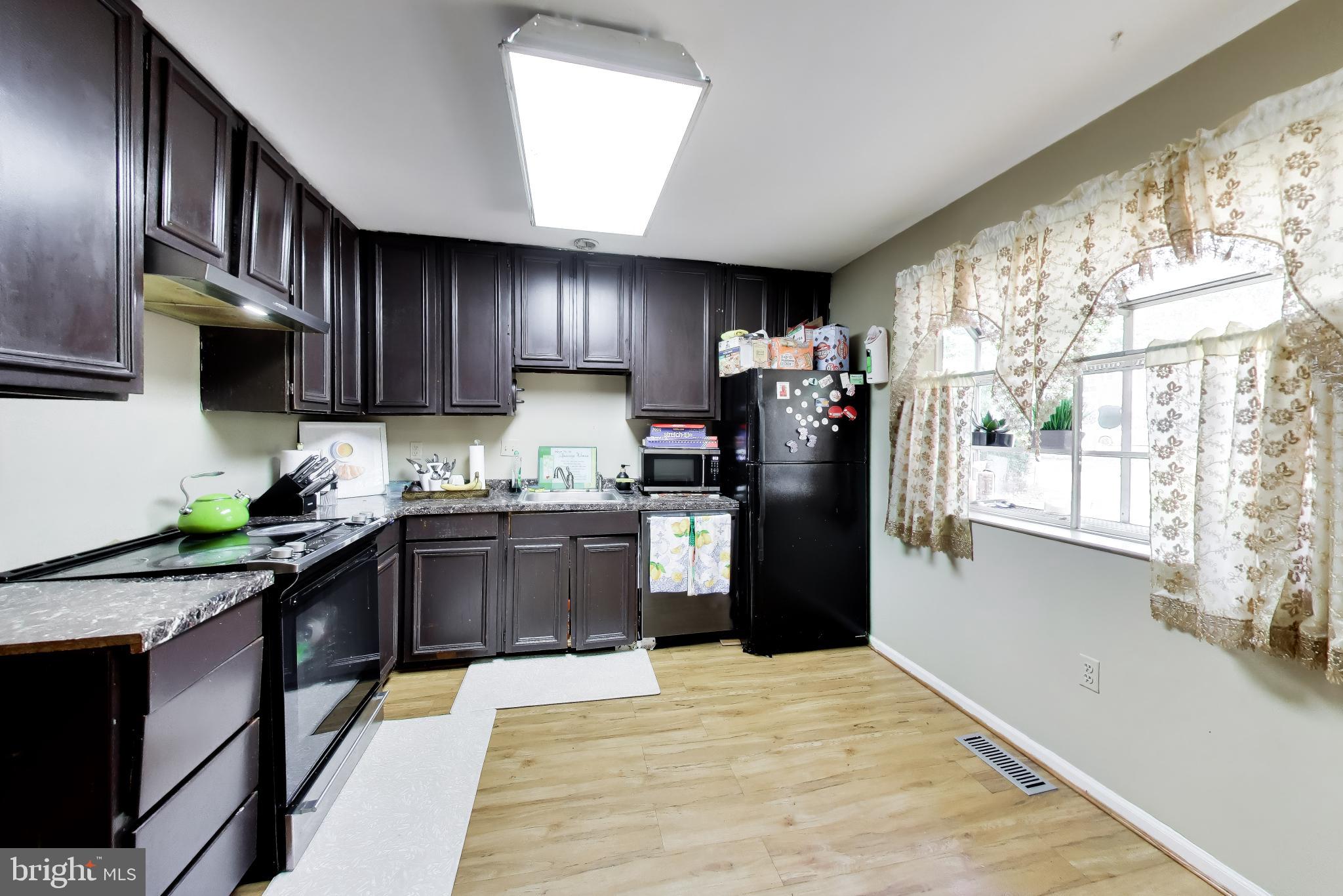 7035 WOODSTREAM LANE