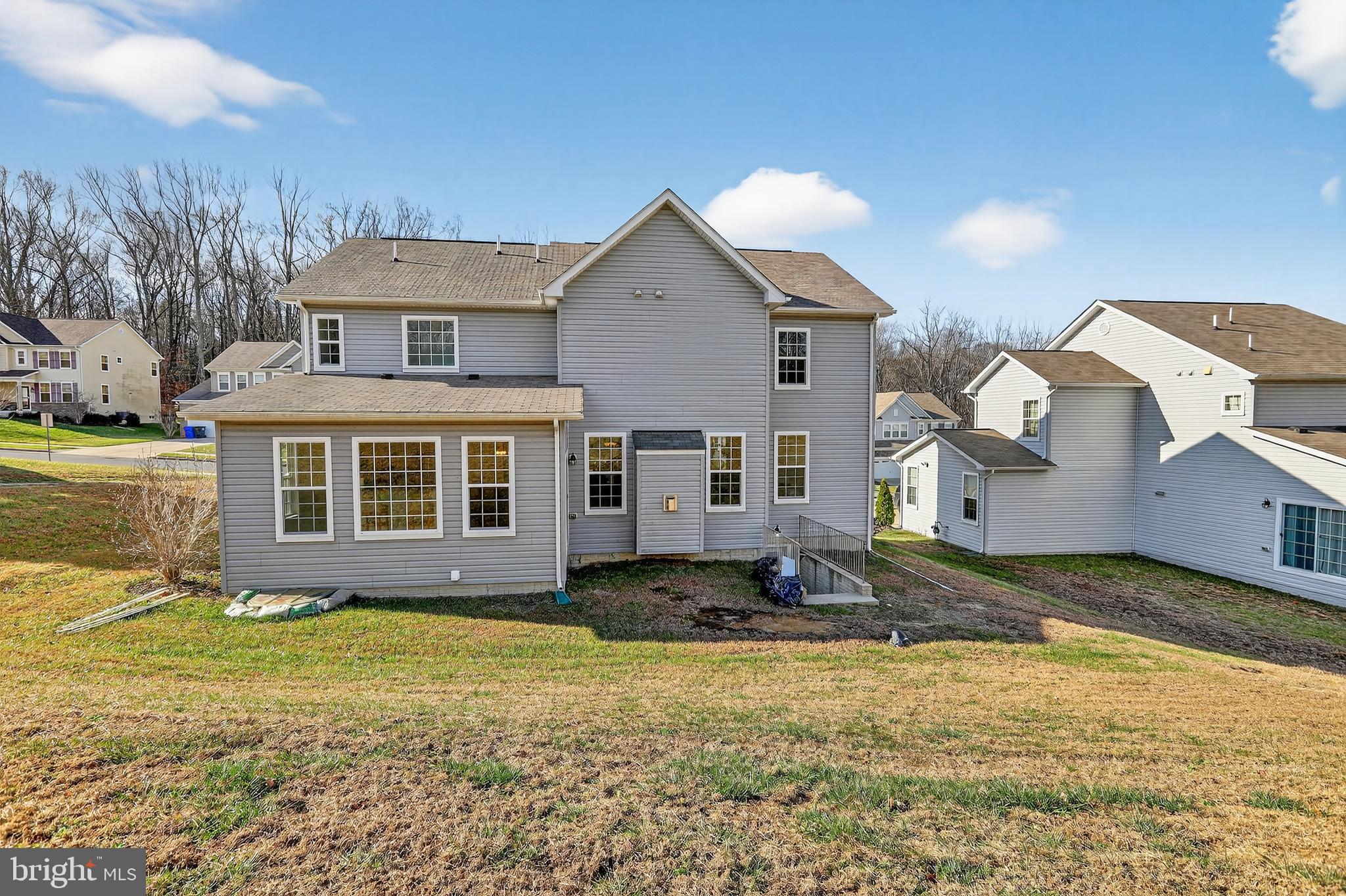 WINDSOR MANOR - Residential