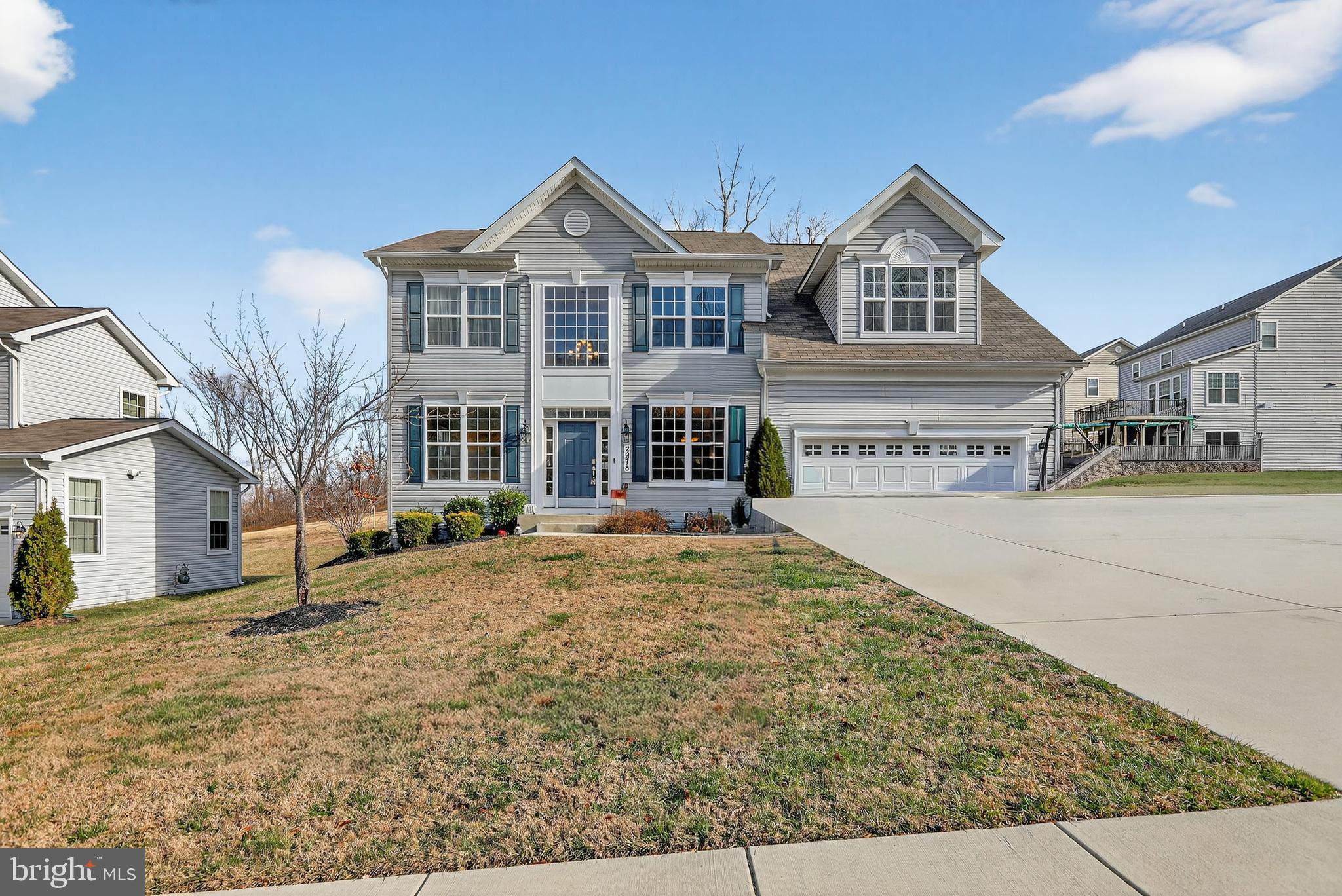 WINDSOR MANOR - Residential