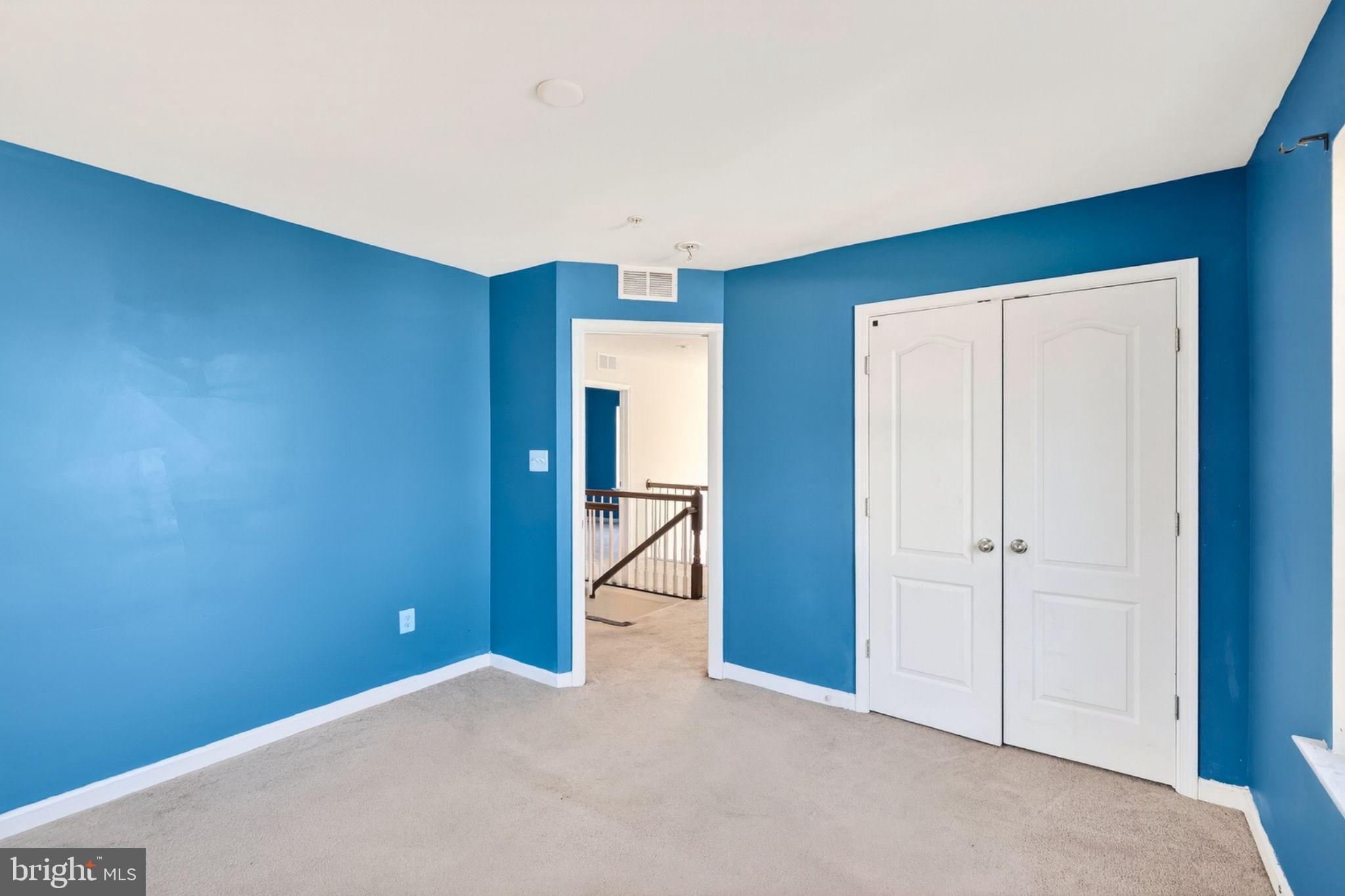 WINDSOR MANOR - Residential